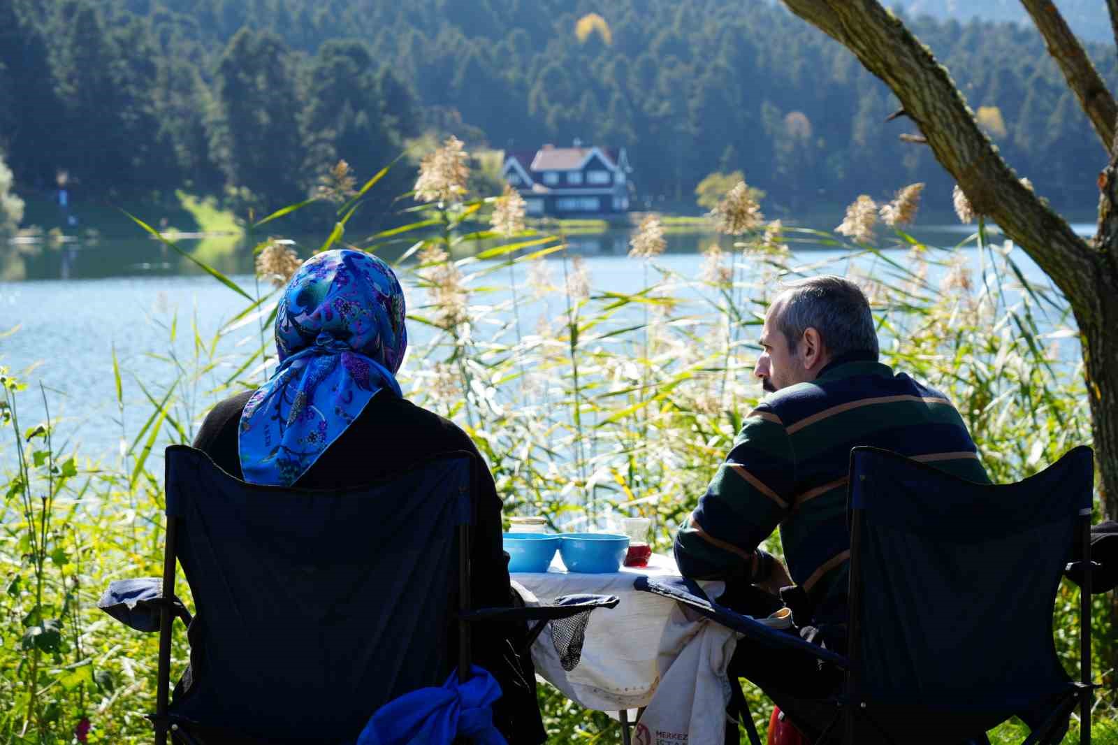 Yazdan kalma güneşli günde, adım atacak yer kalmadı
