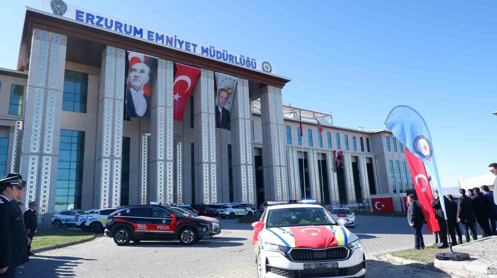 Erzurum polisine araç desteği
