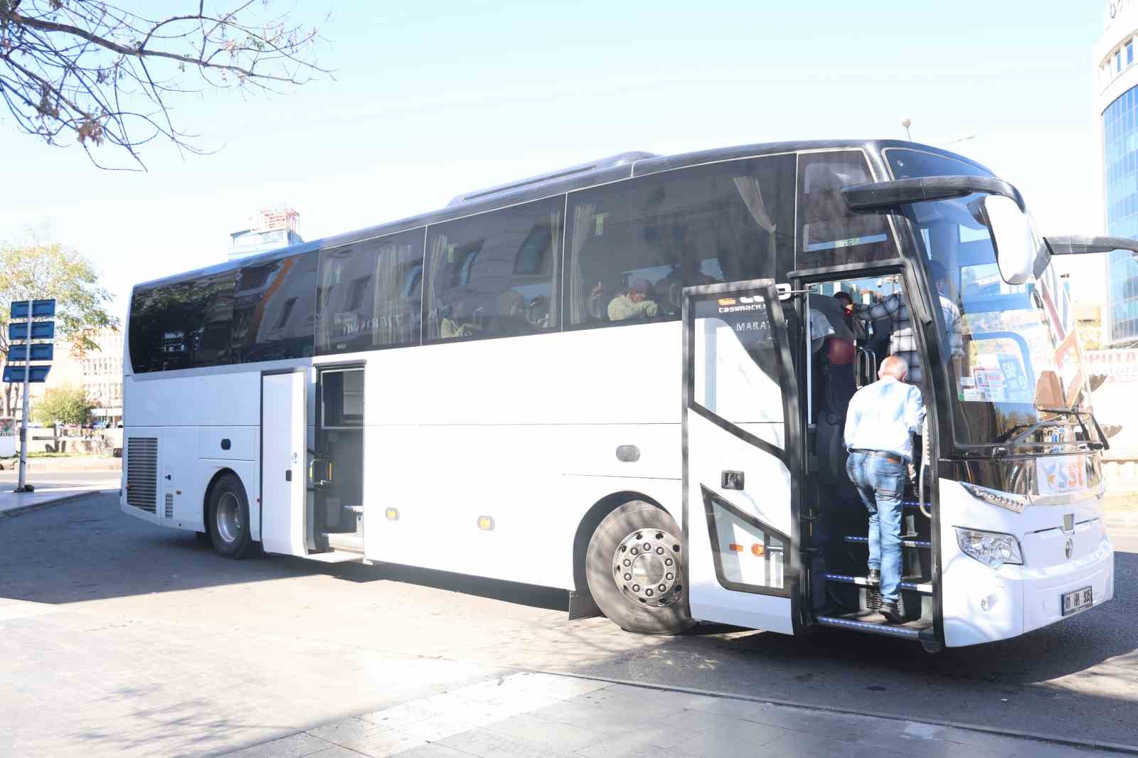 10 bin yıldır yaşamın aralıksız devam ettiği Sur ilçesinde turizm yoğunluğu
