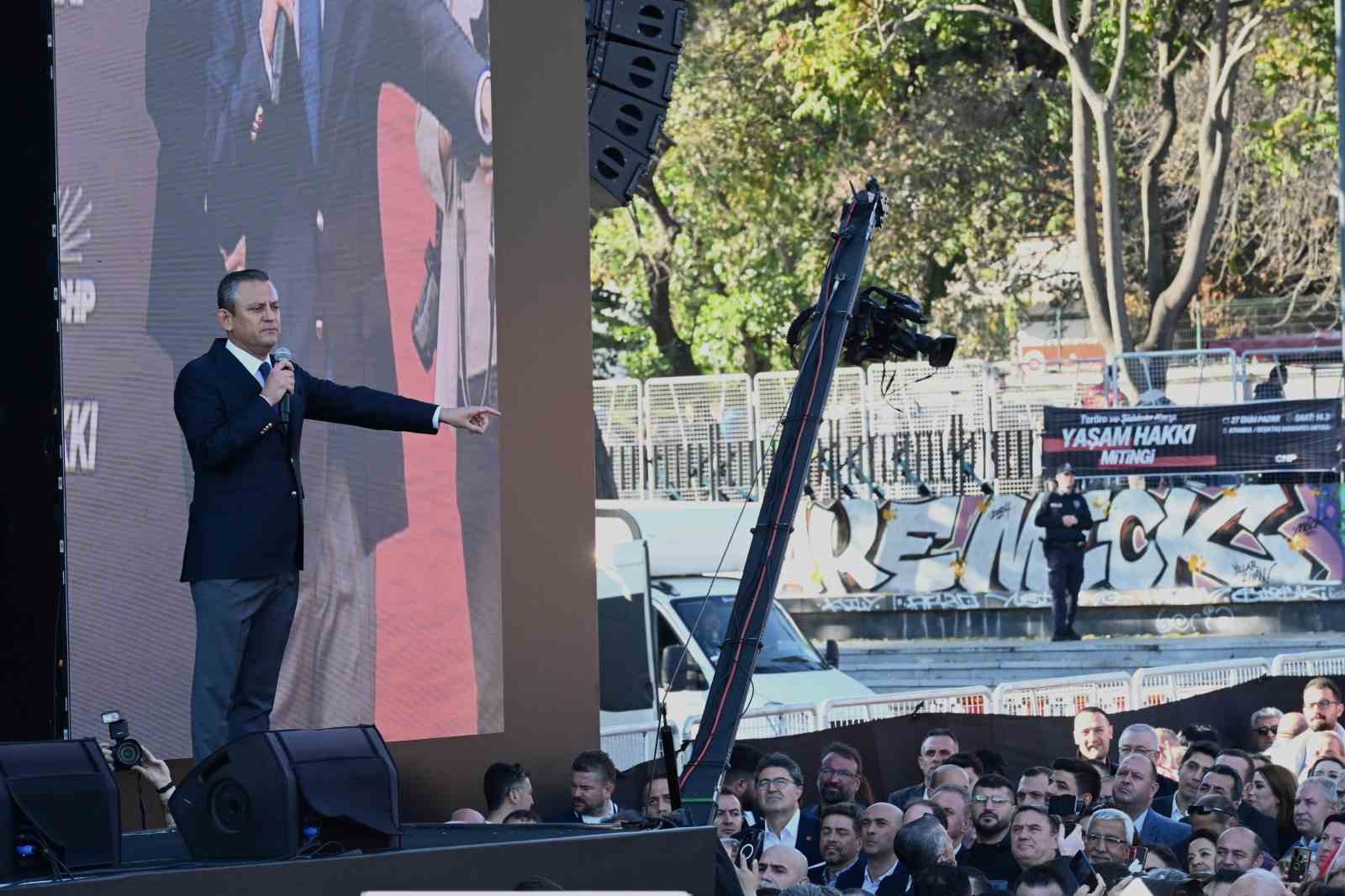 Başkan Bozbey’den teröre ve şiddete karşı yaşam hakkına destek
