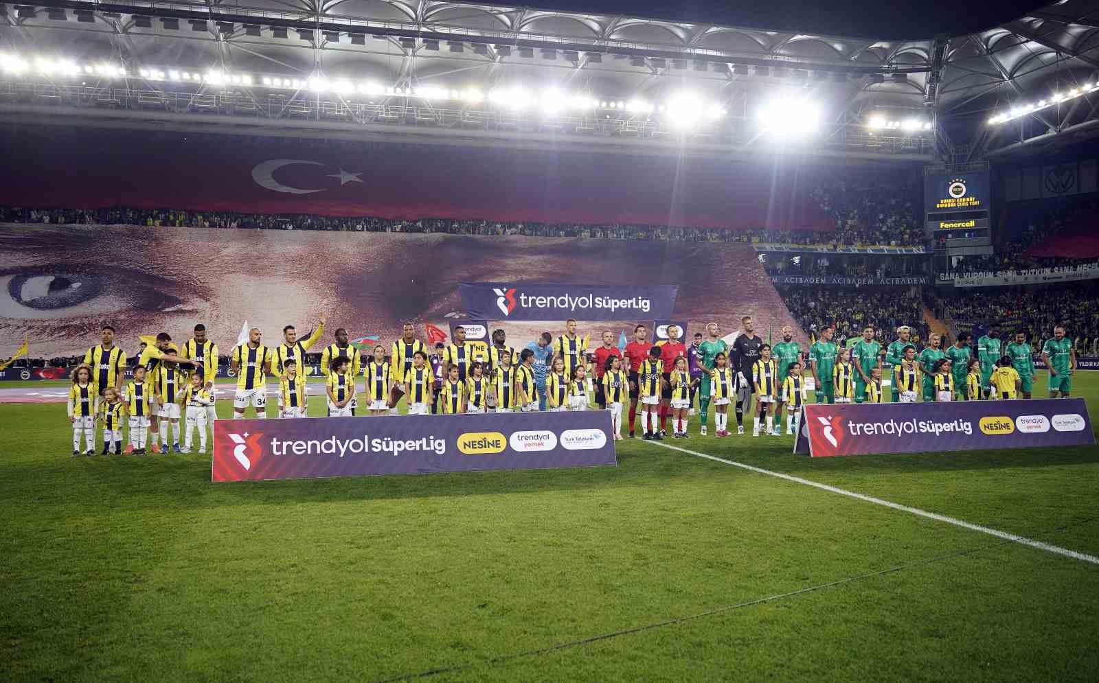 Trendyol Süper Lig: Fenerbahçe: 1 - Bodrum FK: 0 (Maç devam ediyor)
