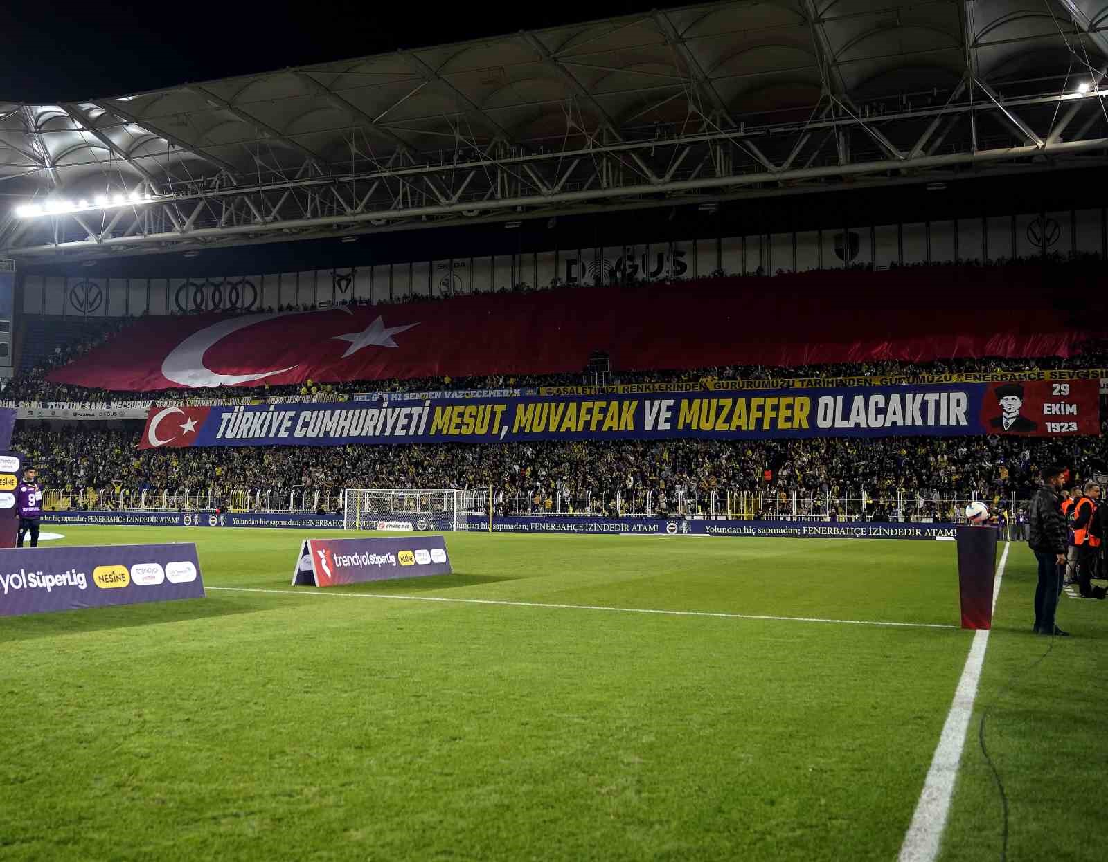 Trendyol Süper Lig: Fenerbahçe: 1 - Bodrum FK: 0 (Maç devam ediyor)
