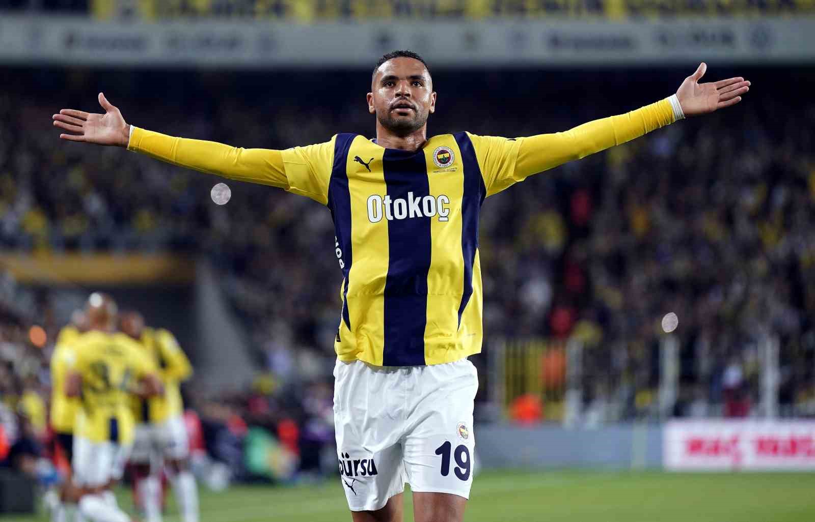 Trendyol Süper Lig: Fenerbahçe: 1 - Bodrum FK: 0 (İlk yarı)
