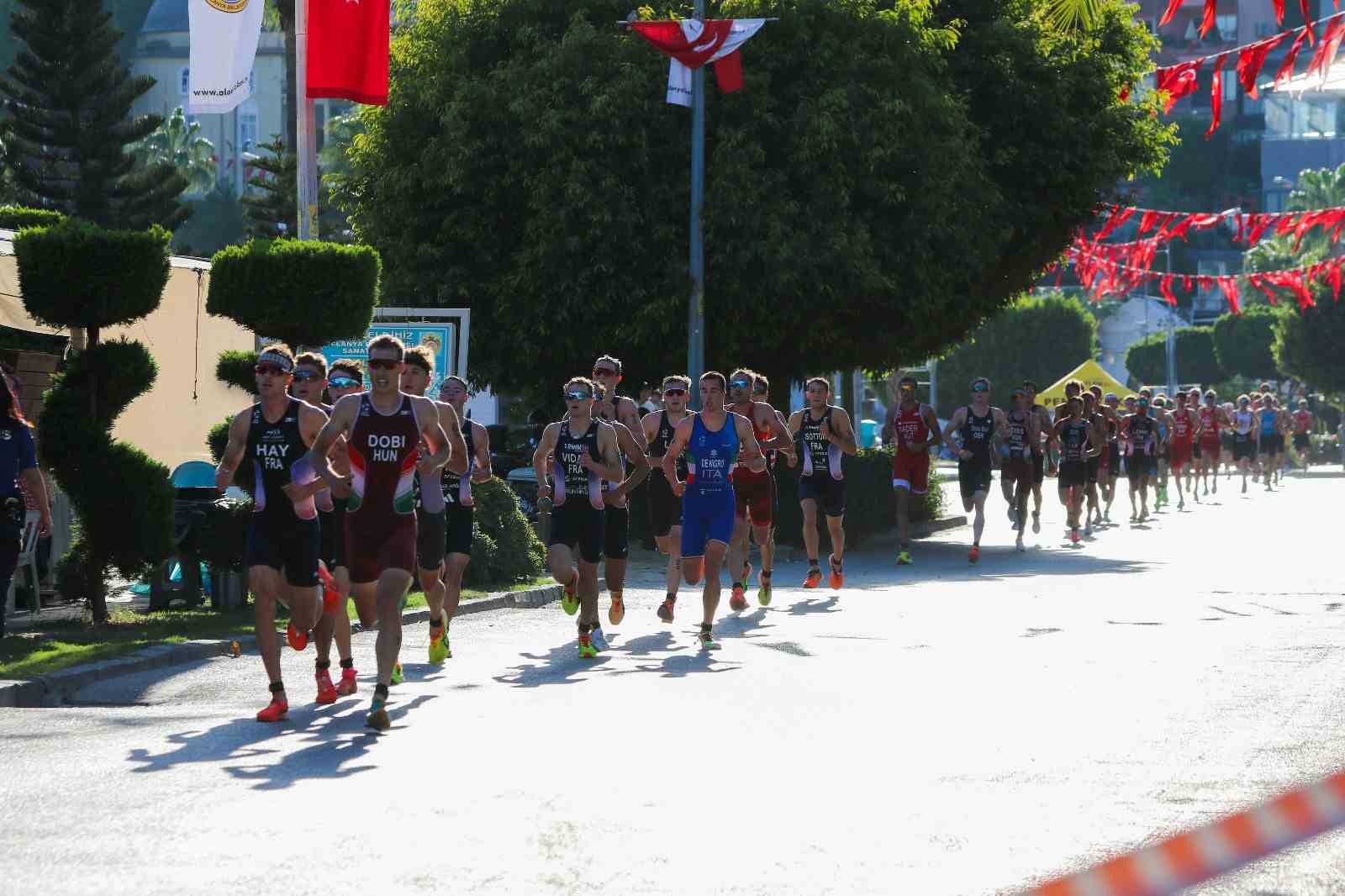 33. Alanya Triatlon Yarışması yapıldı
