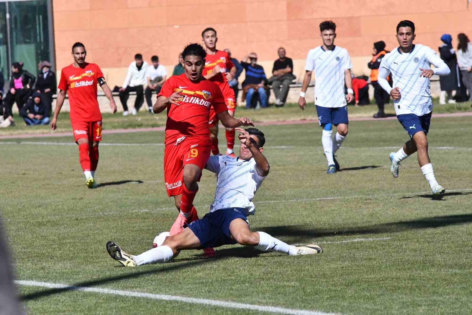 Kayserispor U19, Fenerbahçe’ye kaybetti
