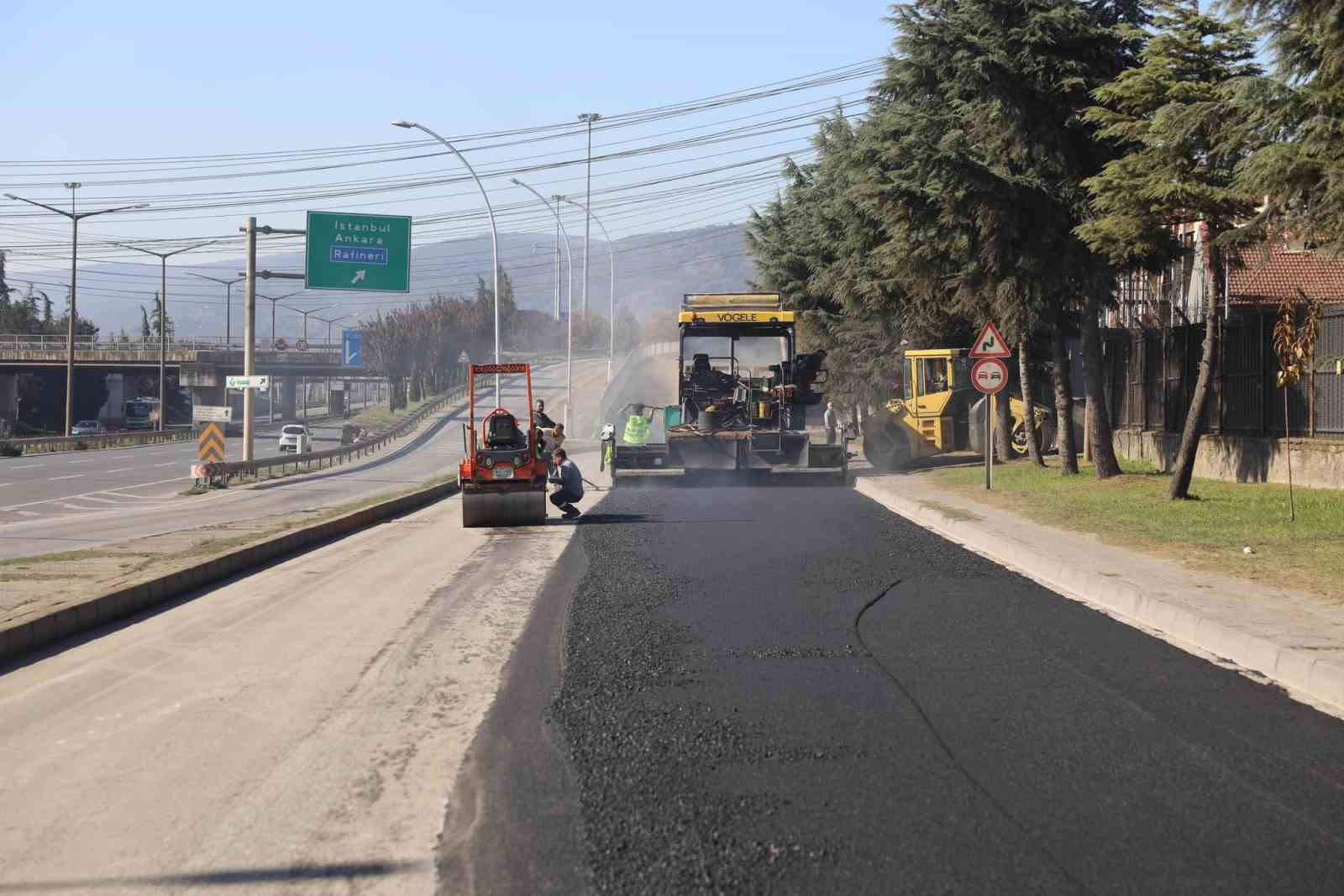 Körfez’de 1 günde 500 ton asfalt serildi
