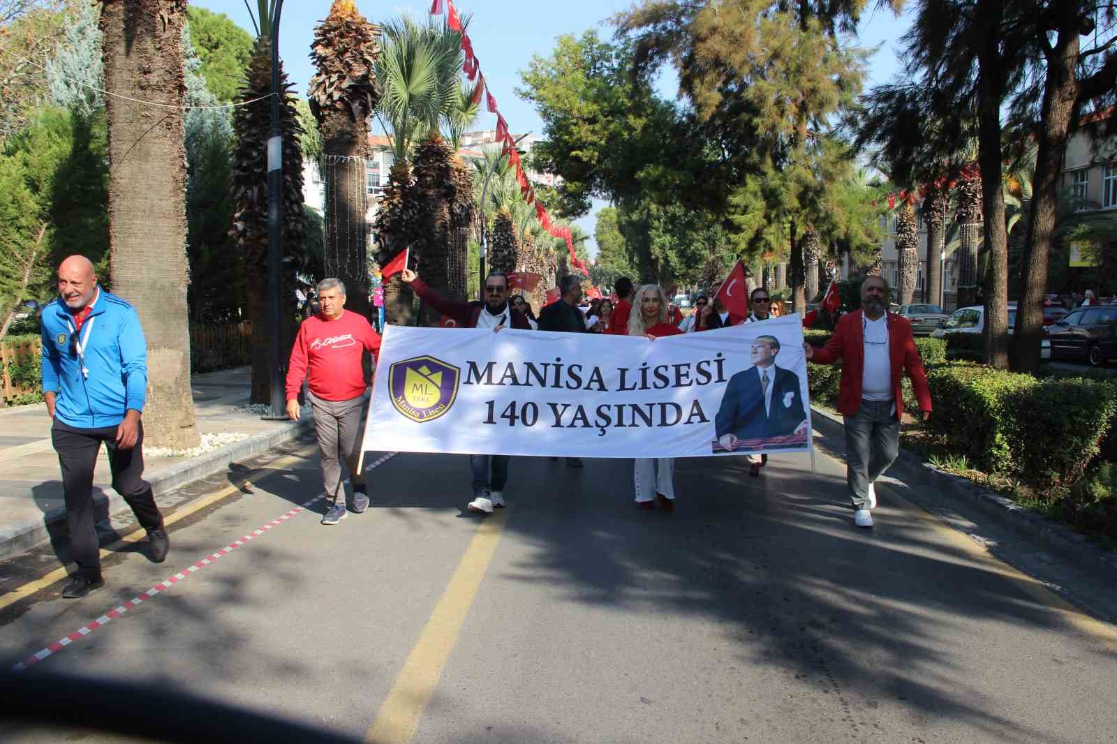 Manisa Lisesi’nden 140’ıncı yıla görkemli kutlama
