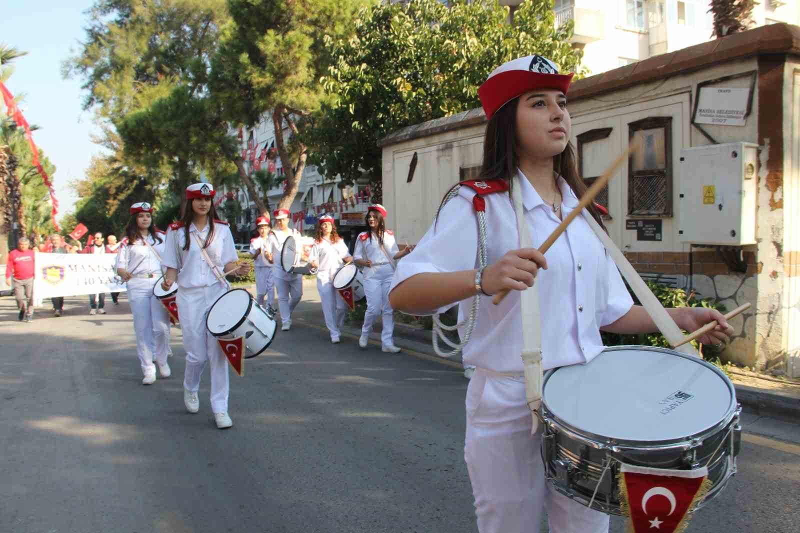 Manisa Lisesi’nden 140’ıncı yıla görkemli kutlama
