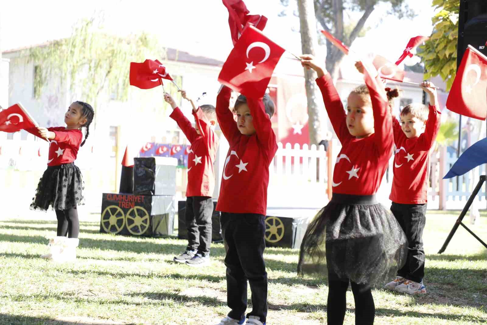 Aydın Büyükşehir Belediyesi Çocuk Gelişim Merkezleri’ni 29 Ekim coşkusu sardı
