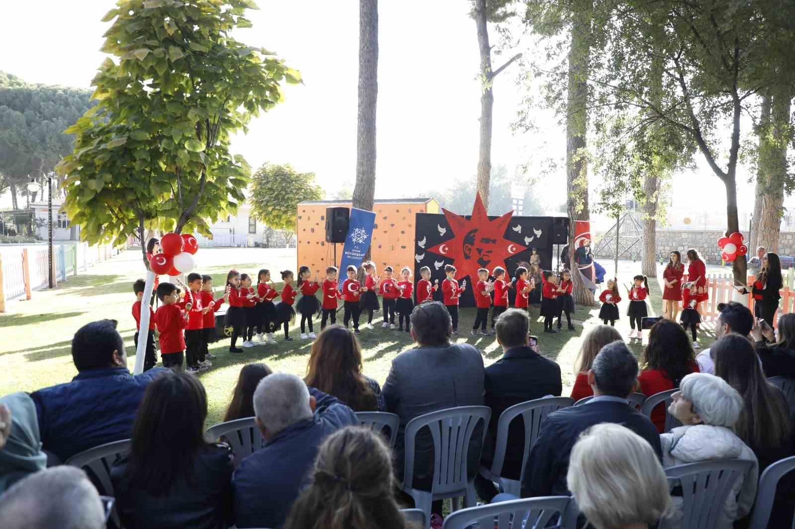 Aydın Büyükşehir Belediyesi Çocuk Gelişim Merkezleri’ni 29 Ekim coşkusu sardı
