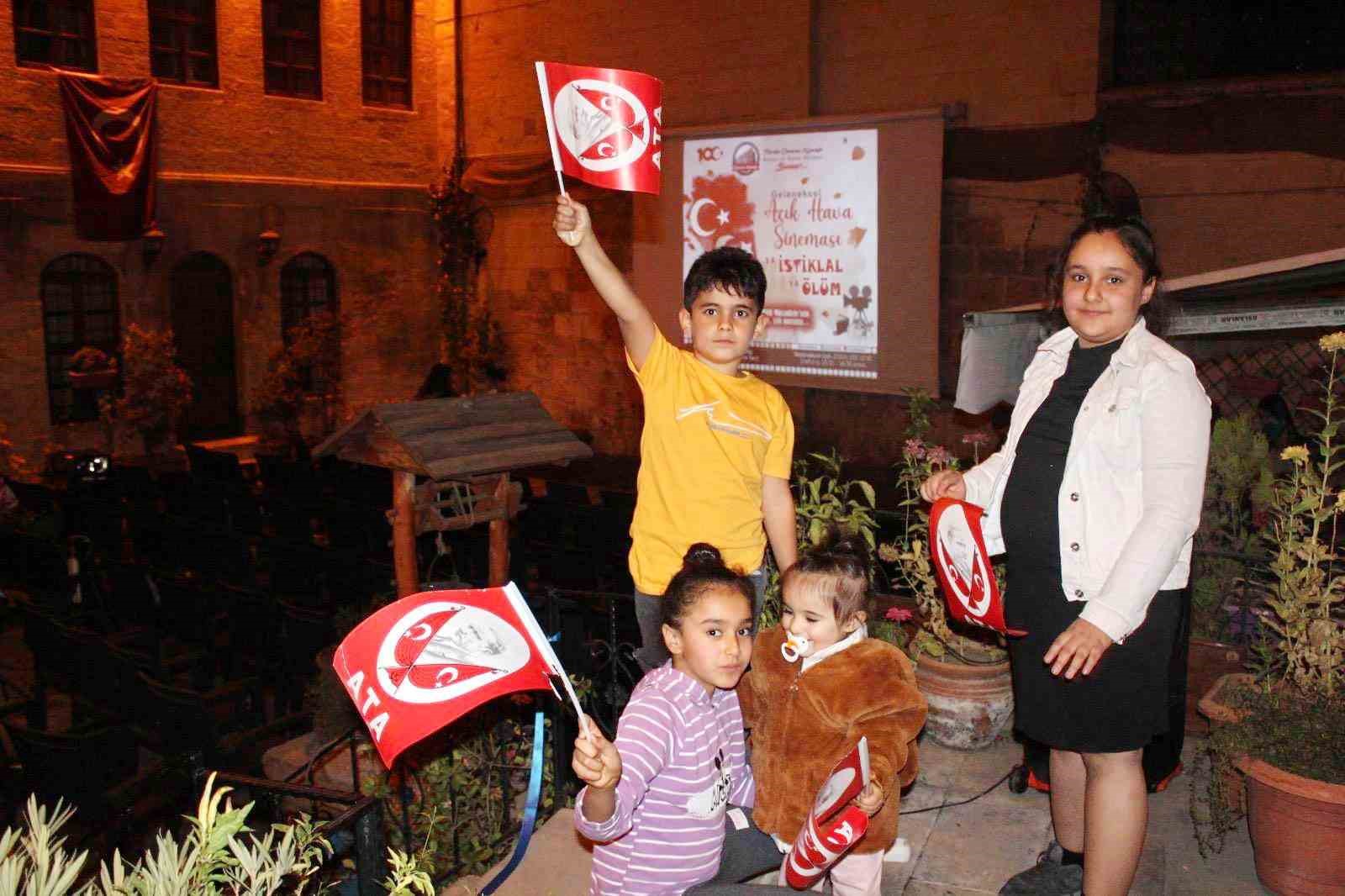 GAÜN’de Cumhuriyet Bayramı’na özel nostaljik kutlama
