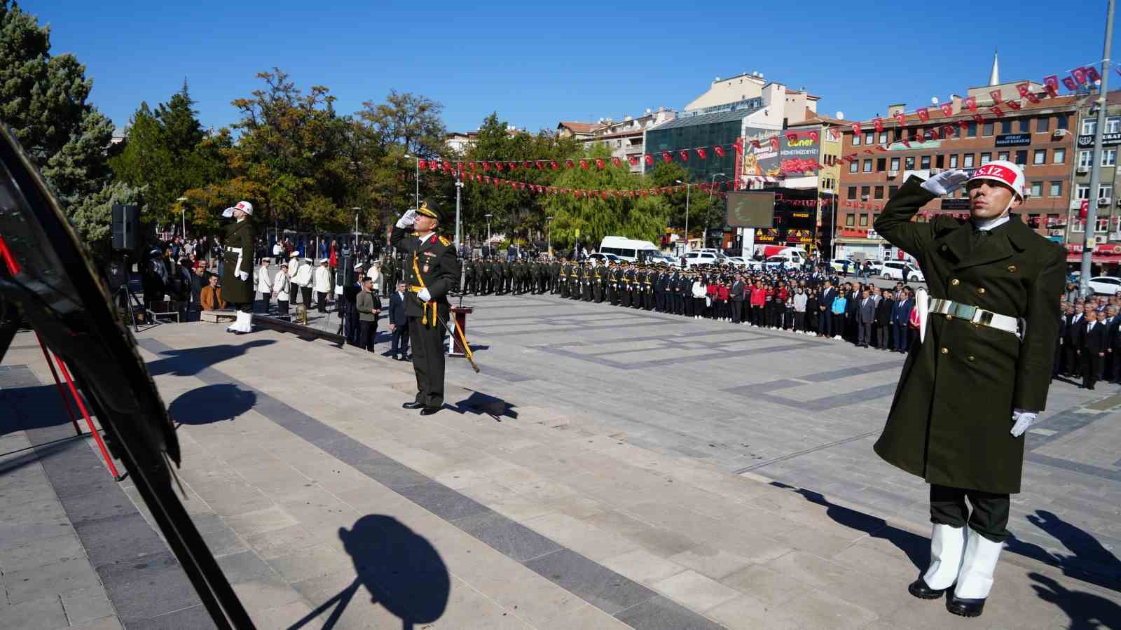 Kırıkkale’de Cumhuriyet Bayramı töreninde çelenkler sunuldu
