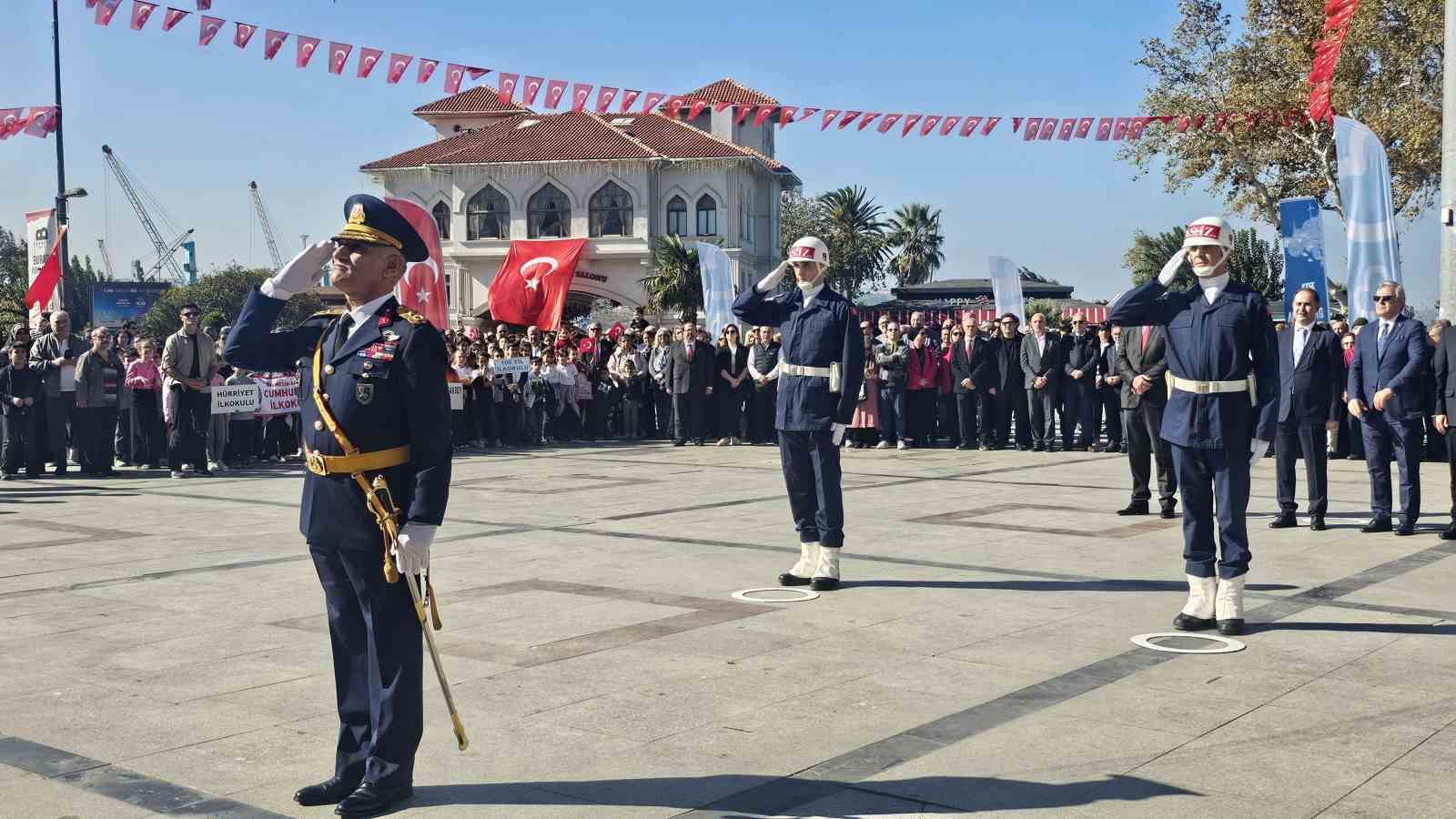 Bandırma’da 29 Ekim Cumhuriyet Bayramı coşkusu
