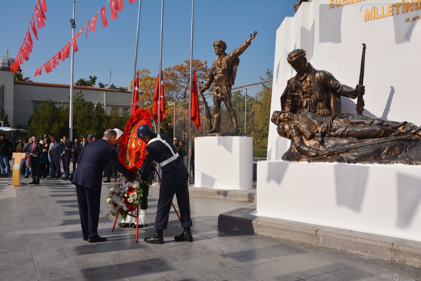 Manisa’da cumhuriyetin 101. yılı kutlamaları başladı
