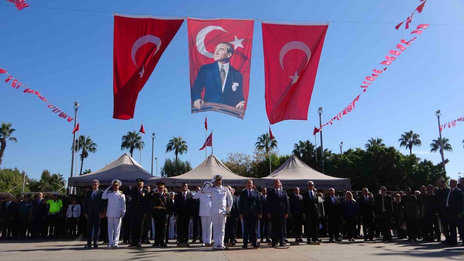 Mersin’de Cumhuriyet Bayramı kutlamaları başladı
