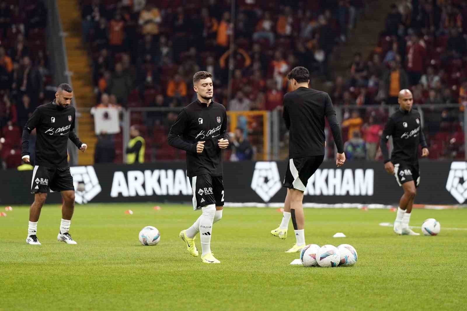 Trendyol Süper Lig: Galatasaray: 1 - Beşiktaş: 0 (Maç devam ediyor)
