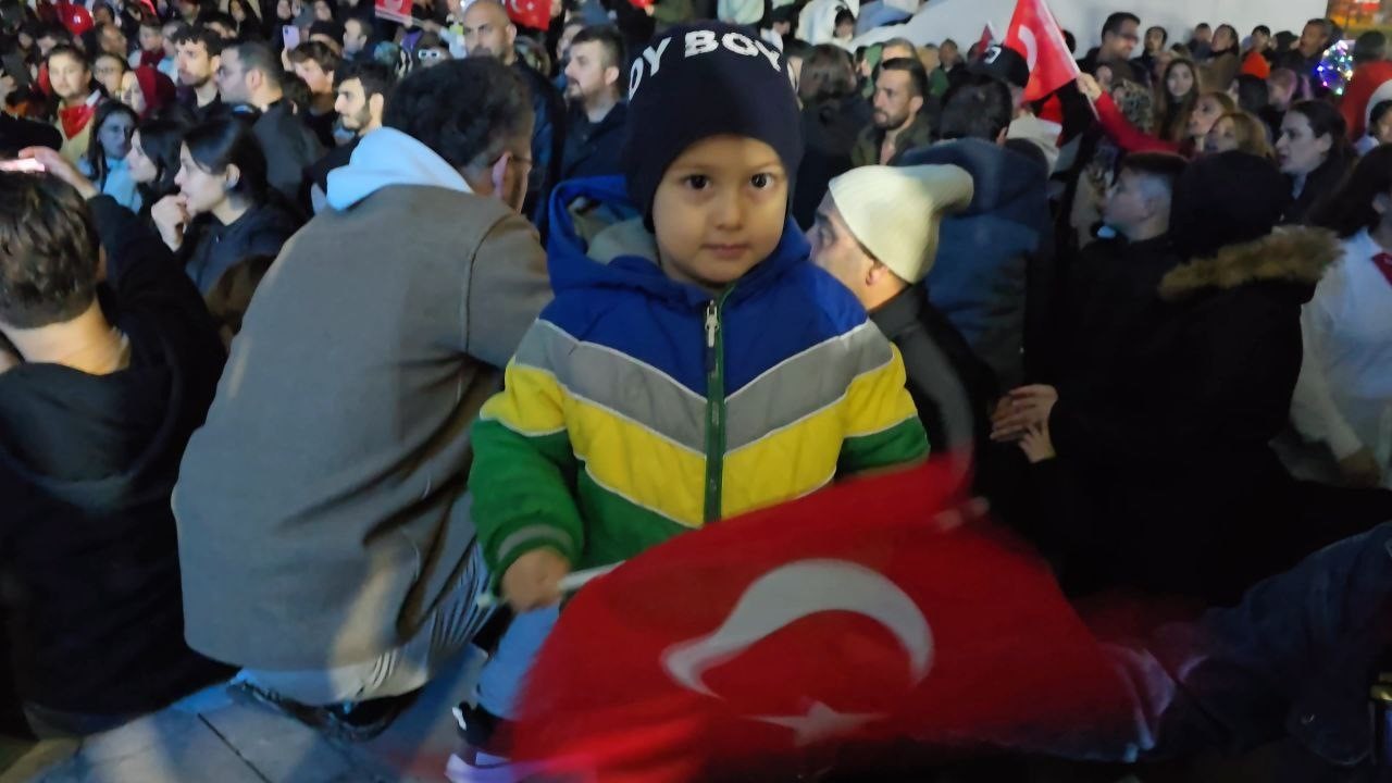 Alaplı’da Cumhuriyet Bayramı’nda fener alayı coşkusu
