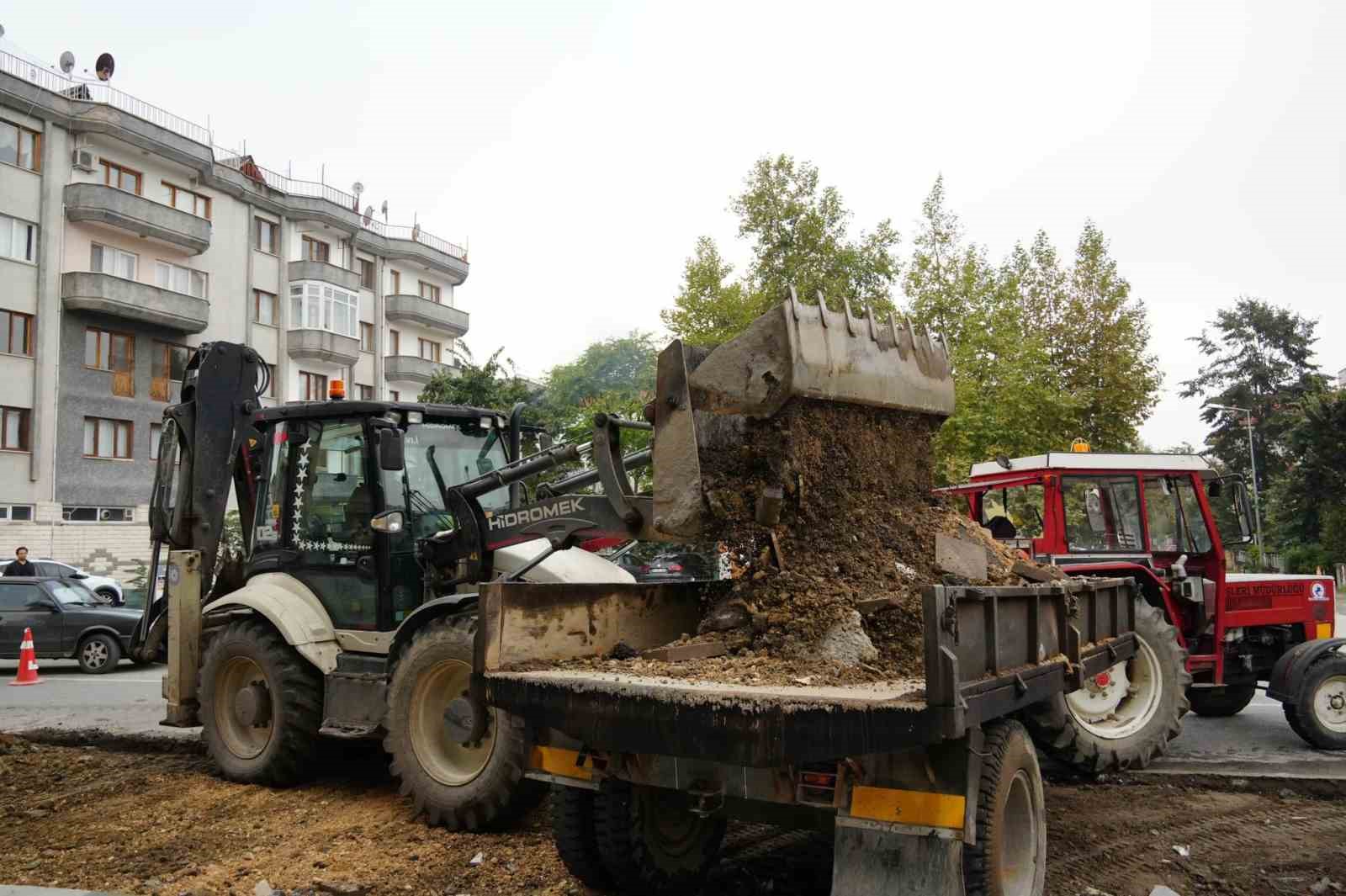 Kullanım ömrü biten taşlar yenilendi
