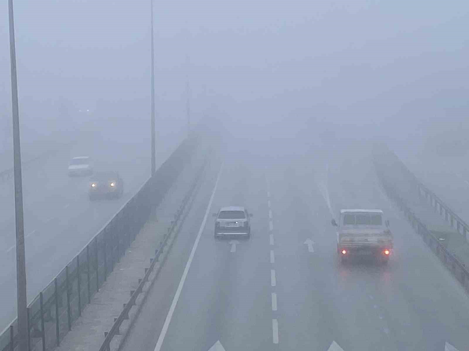 Kocaeli güne yoğun sisle başladı
