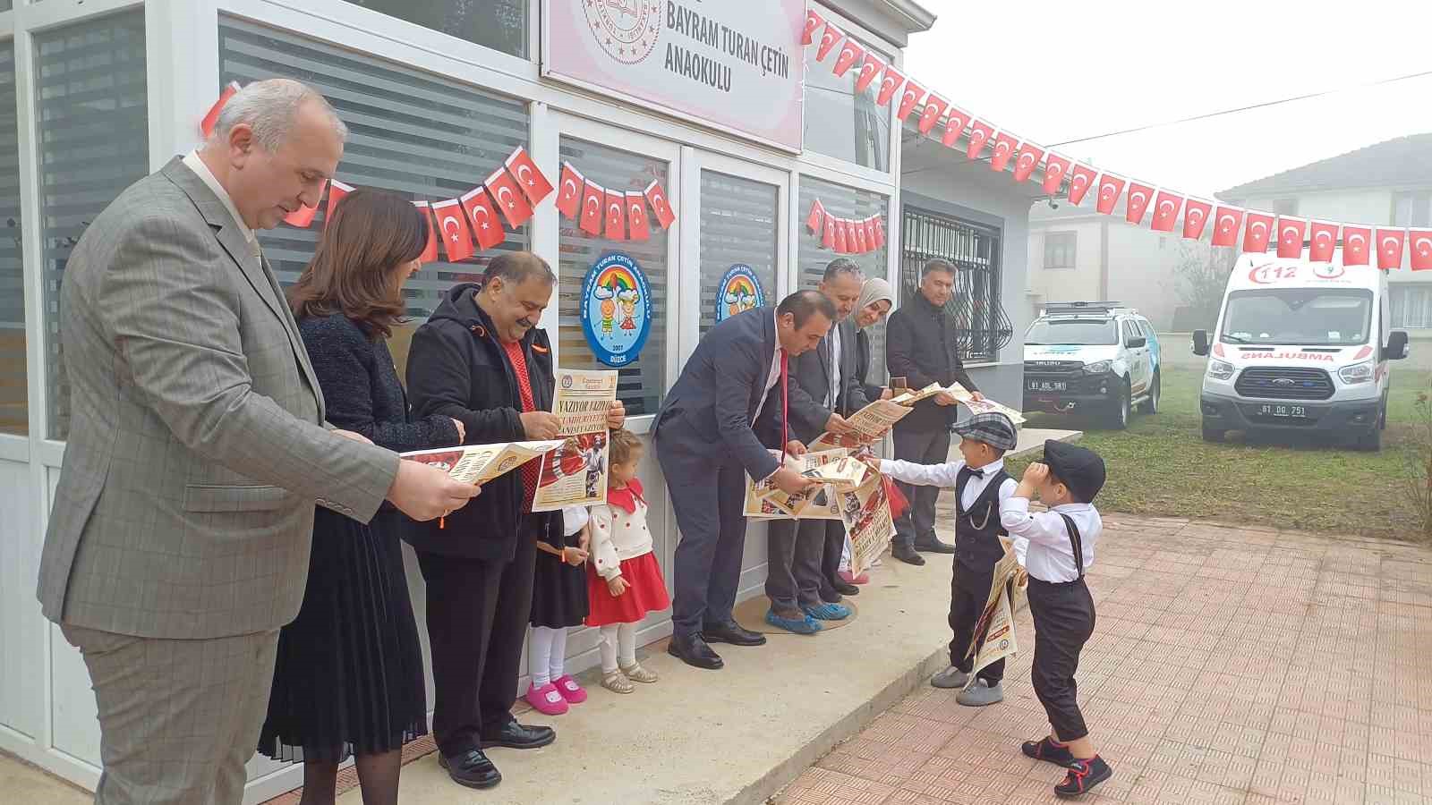 Cumhuriyetin ilanını minikler duyurdu
