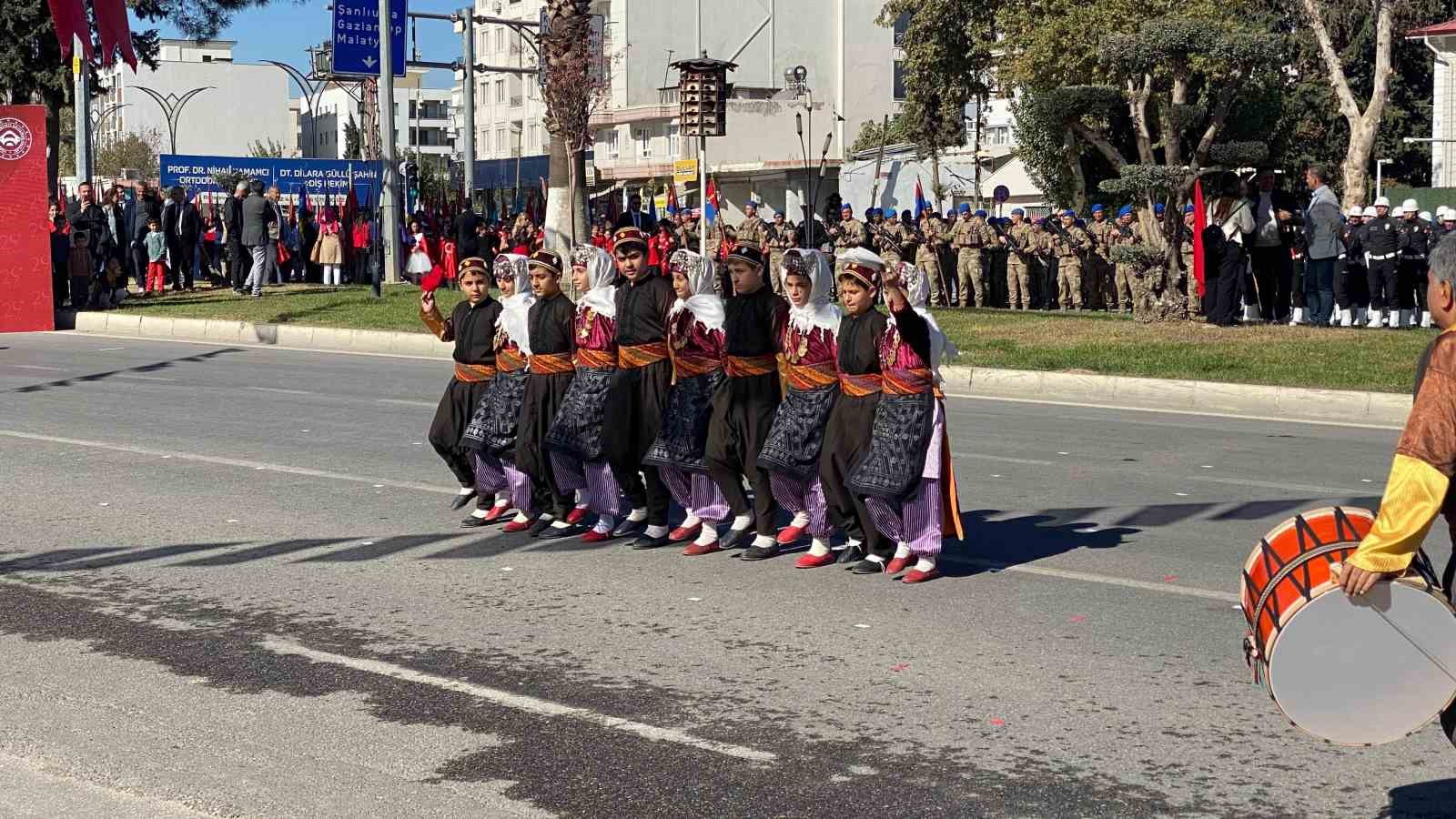 29 Ekim Cumhuriyet Bayramı Adıyaman’da coşkuyla kutlandı
