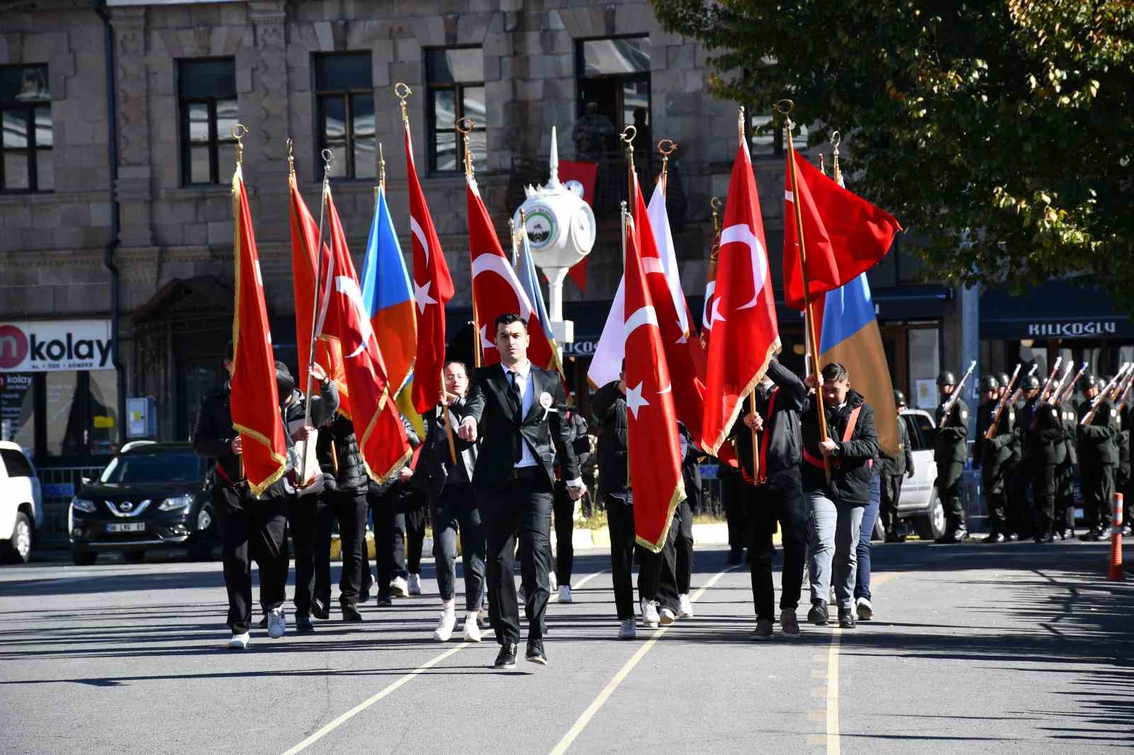 Ardahan’da Cumhuriyetin 101. yaşı coşkuyla kutlandı
