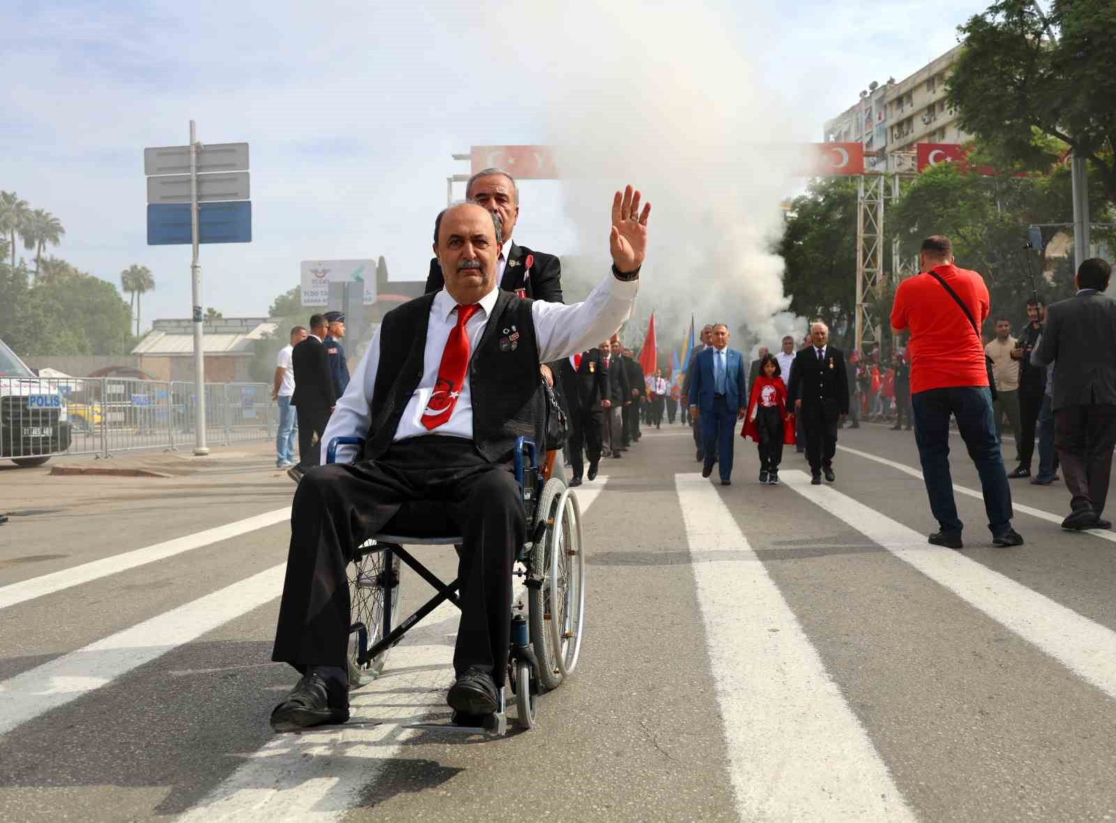 Adana’da Cumhuriyet’in 101. yılı coşkuyla kutlandı
