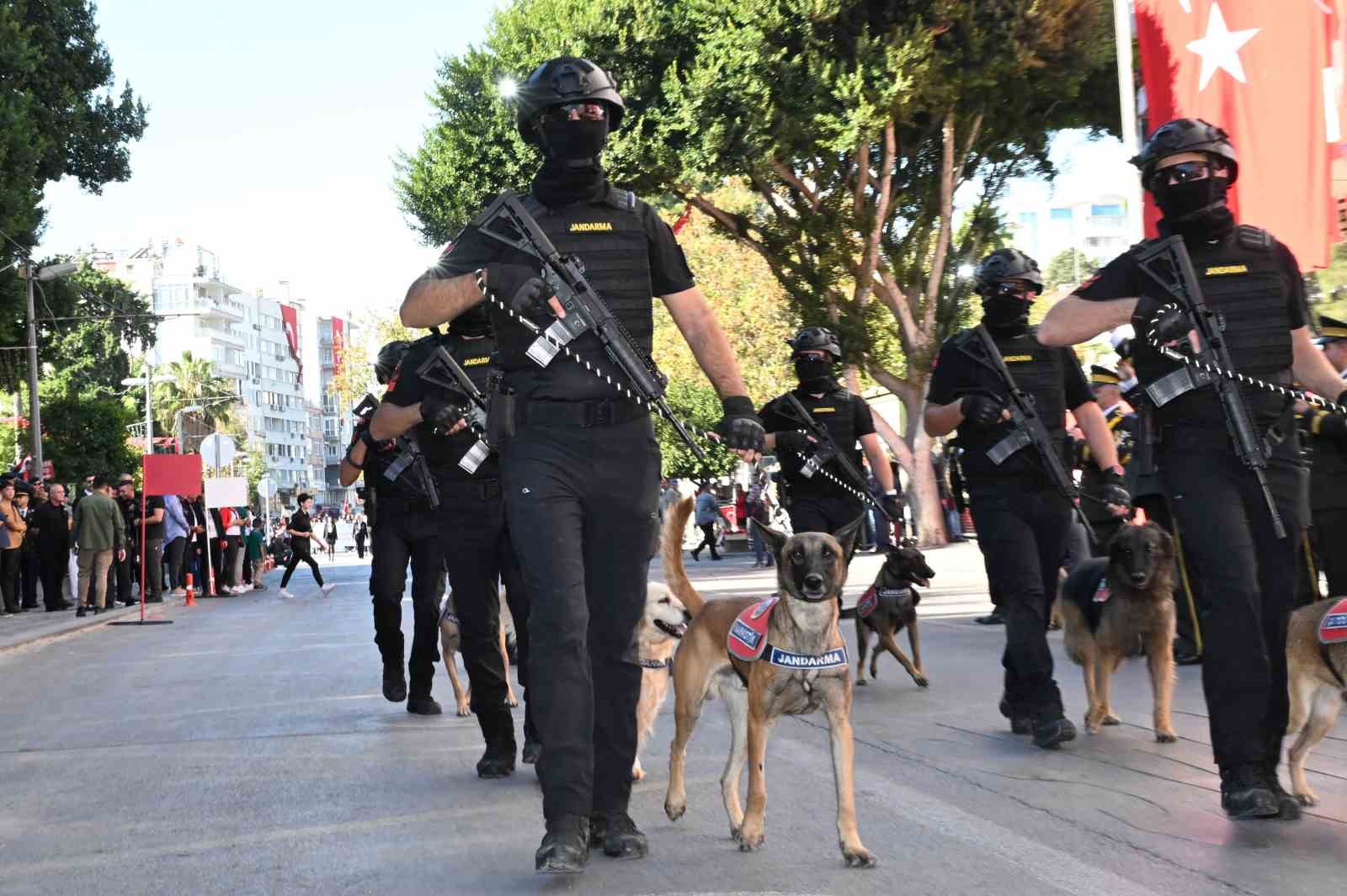 Antalya’da Cumhuriyet coşkusu
