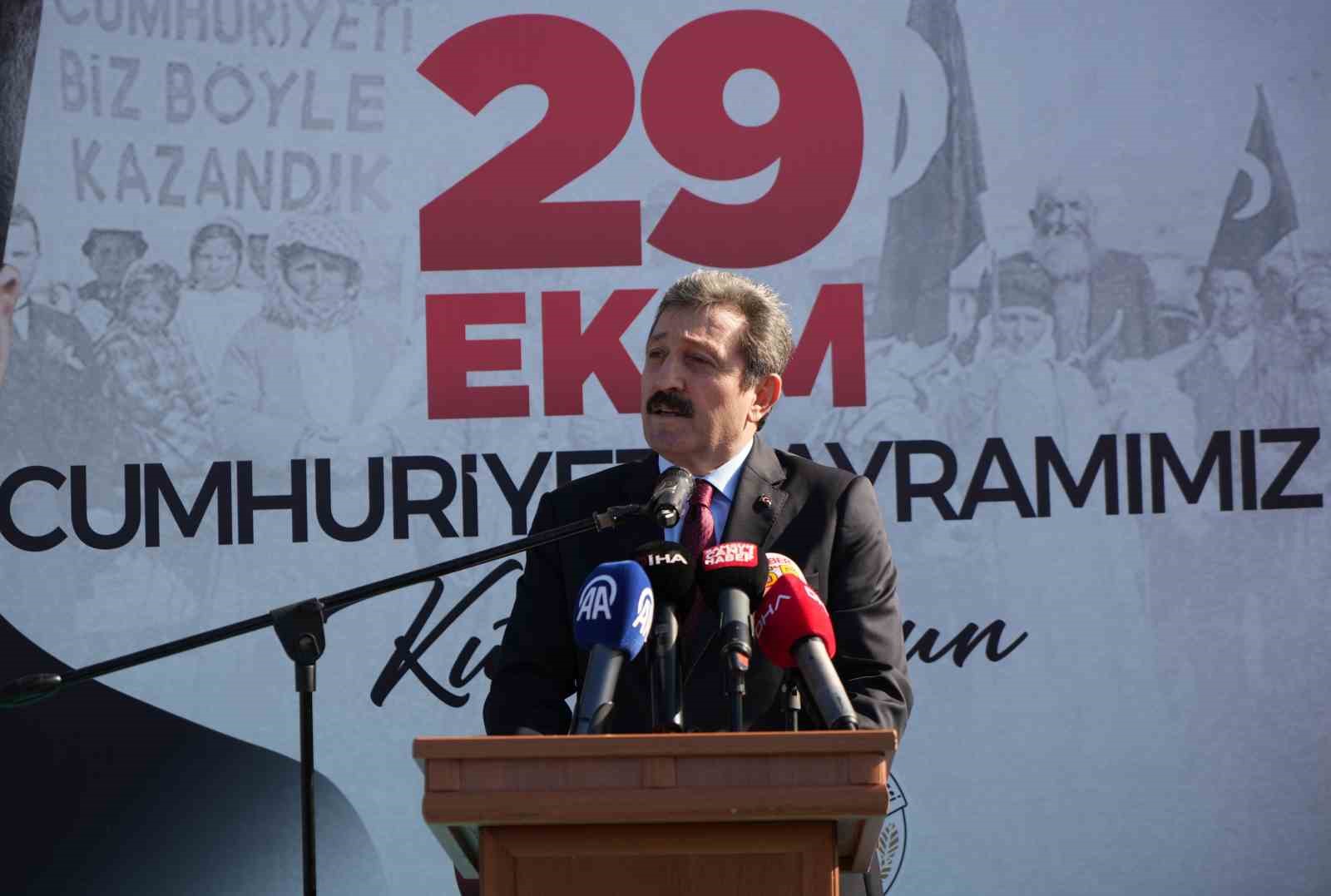 Samsun’da Cumhuriyet’in 101. yılı coşkuyla kutlandı
