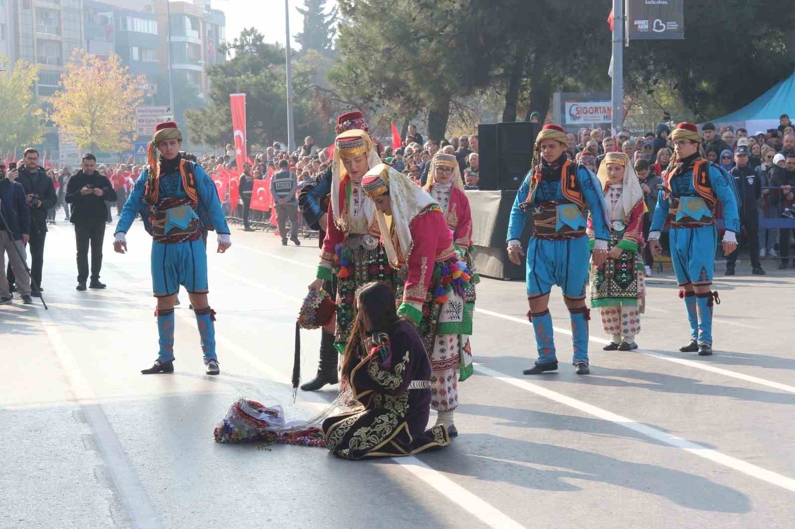 Balıkesir’de Cumhuriyet Coşkusu
