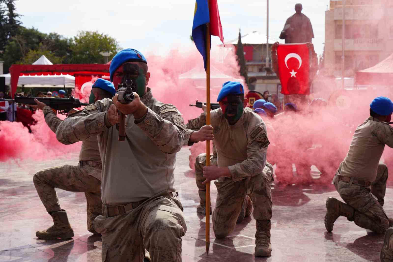 Kilis’te 29 Ekim coşkusu
