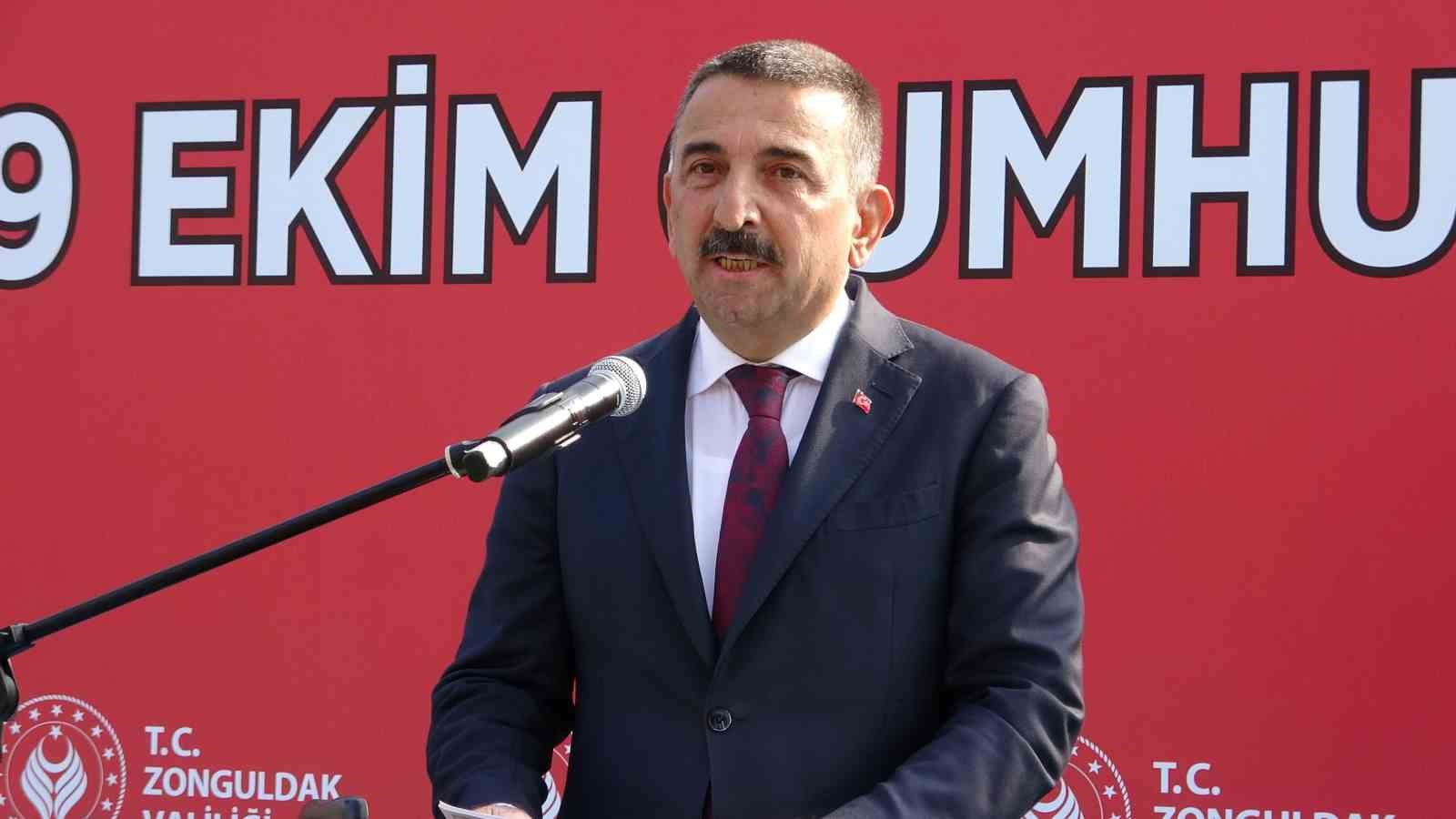 Cumhuriyetin ilk vilayetinde 29 Ekim coşkusu
