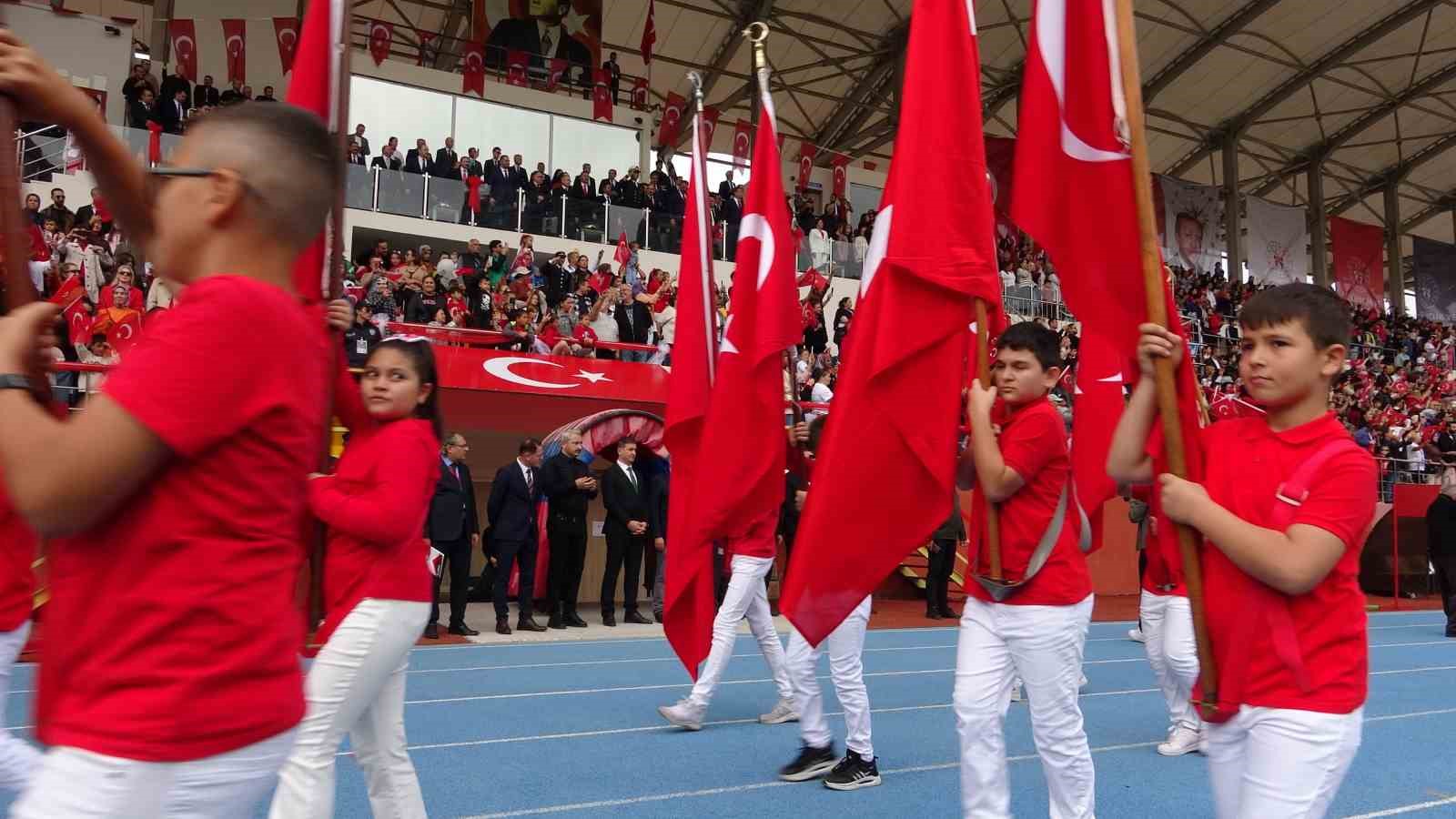 Cumhuriyetin ilk vilayetinde 29 Ekim coşkusu
