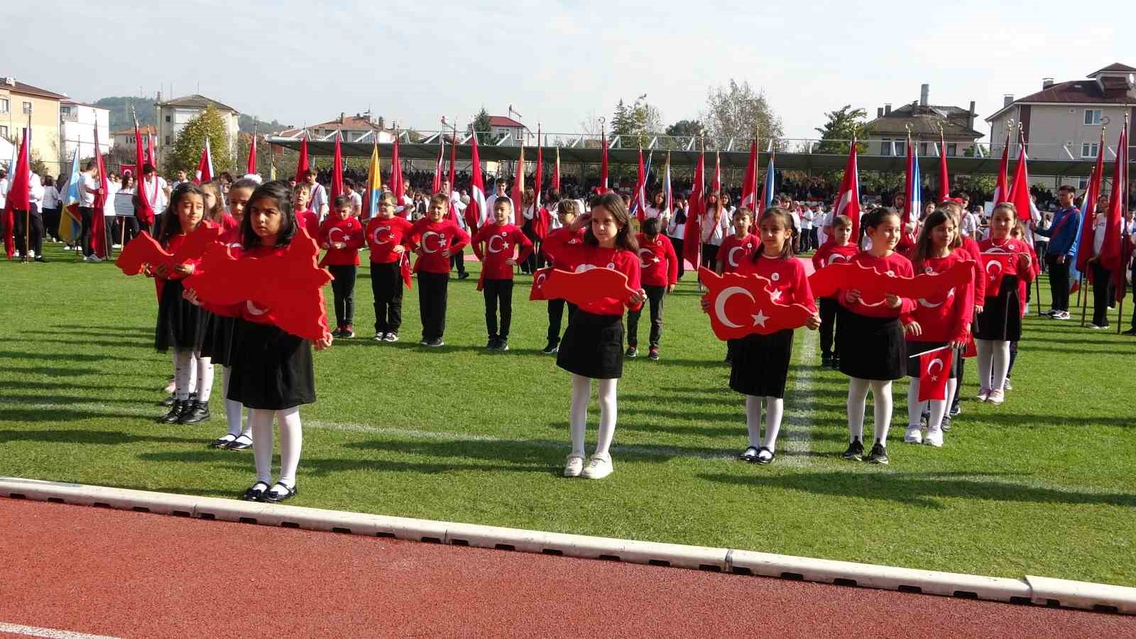 Bartın’da 29 Ekim kutlamalarında renkli görüntüler
