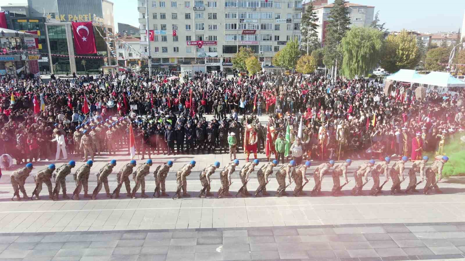 Komandolardan nefes kesen Cumhuriyet Bayramı gösteri
