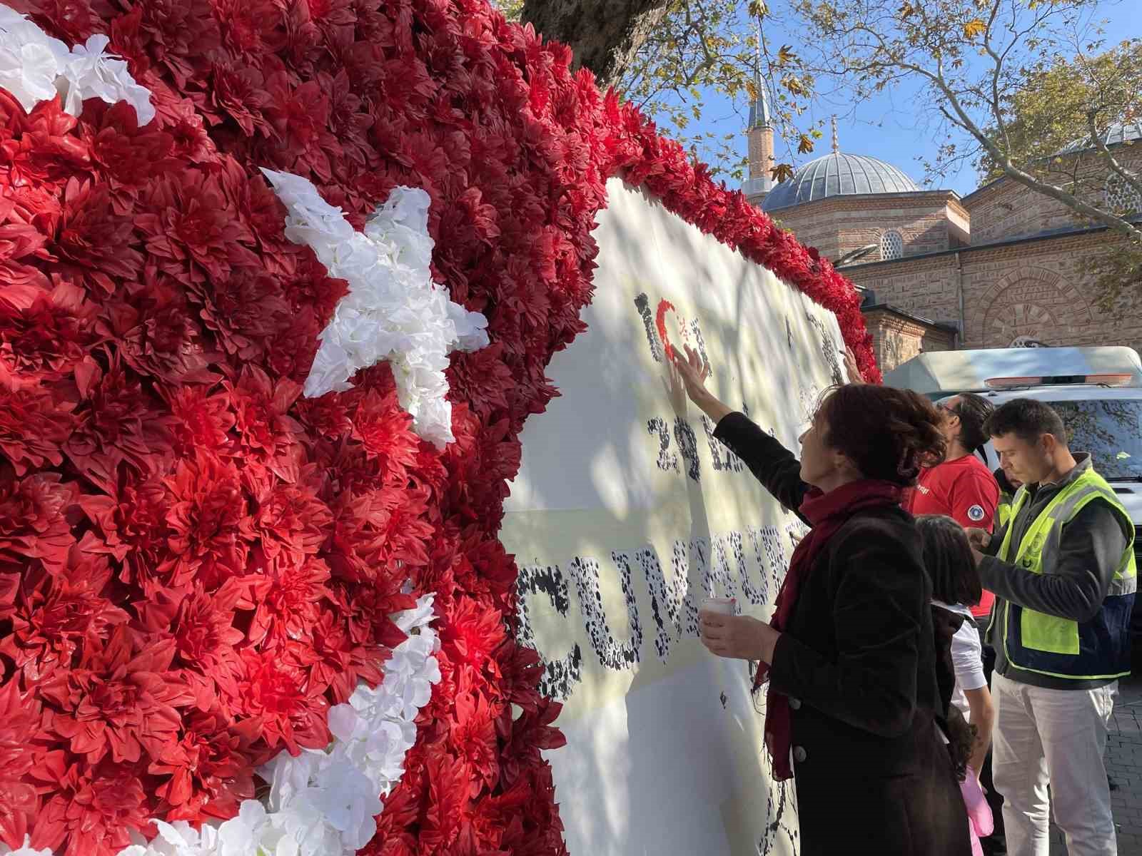 Cumhuriyet Bayramı’nda Bursa’da coşkulu kutlamalar
