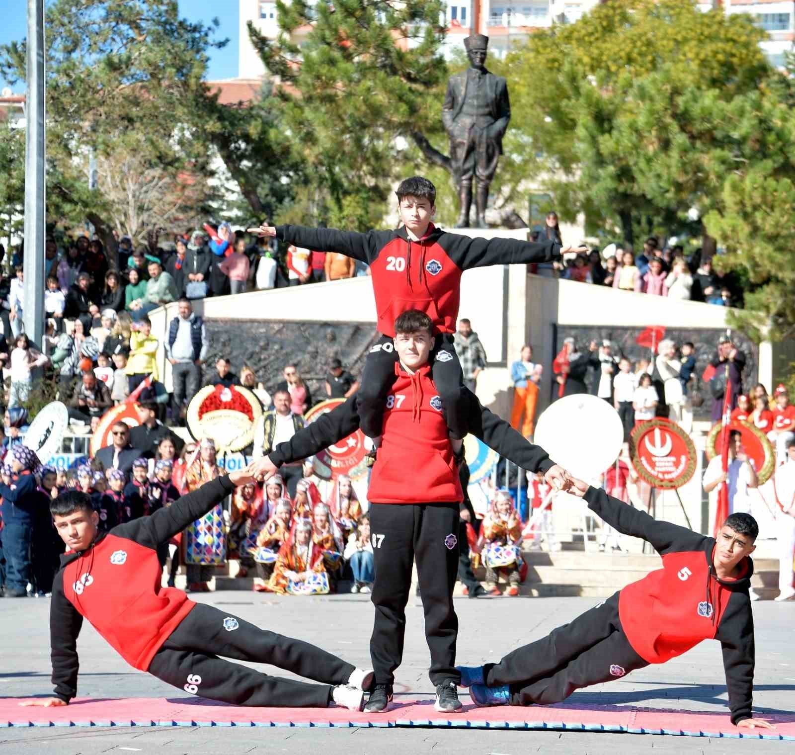 Yozgat’ta Cumhuriyet’in 101. yılı coşku ile kutlandı
