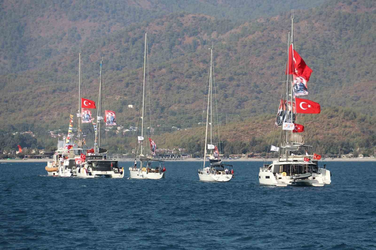 Fethiye’de Cumhuriyet coşkusu denizde de yaşandı
