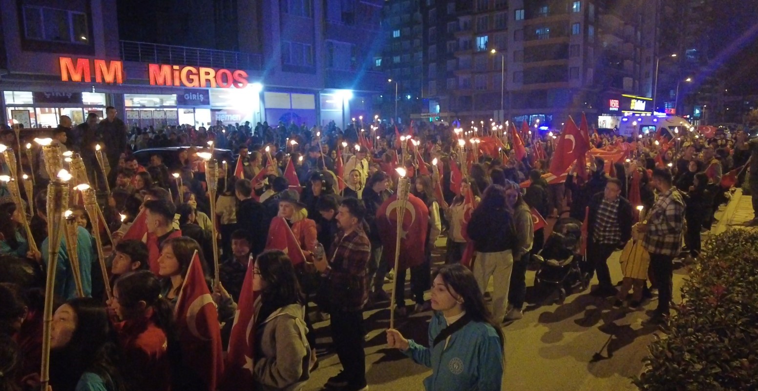 Çankırı’da yüzlerce vatandaş Türk bayrakları ile yürüdü
