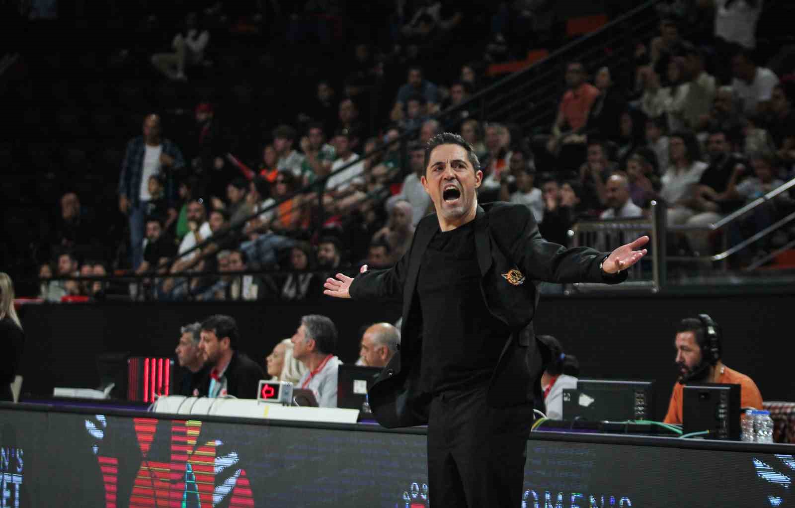 FIBA Kadınlar Euroleague: ÇBK Mersin: 80 - Bourges: 76
