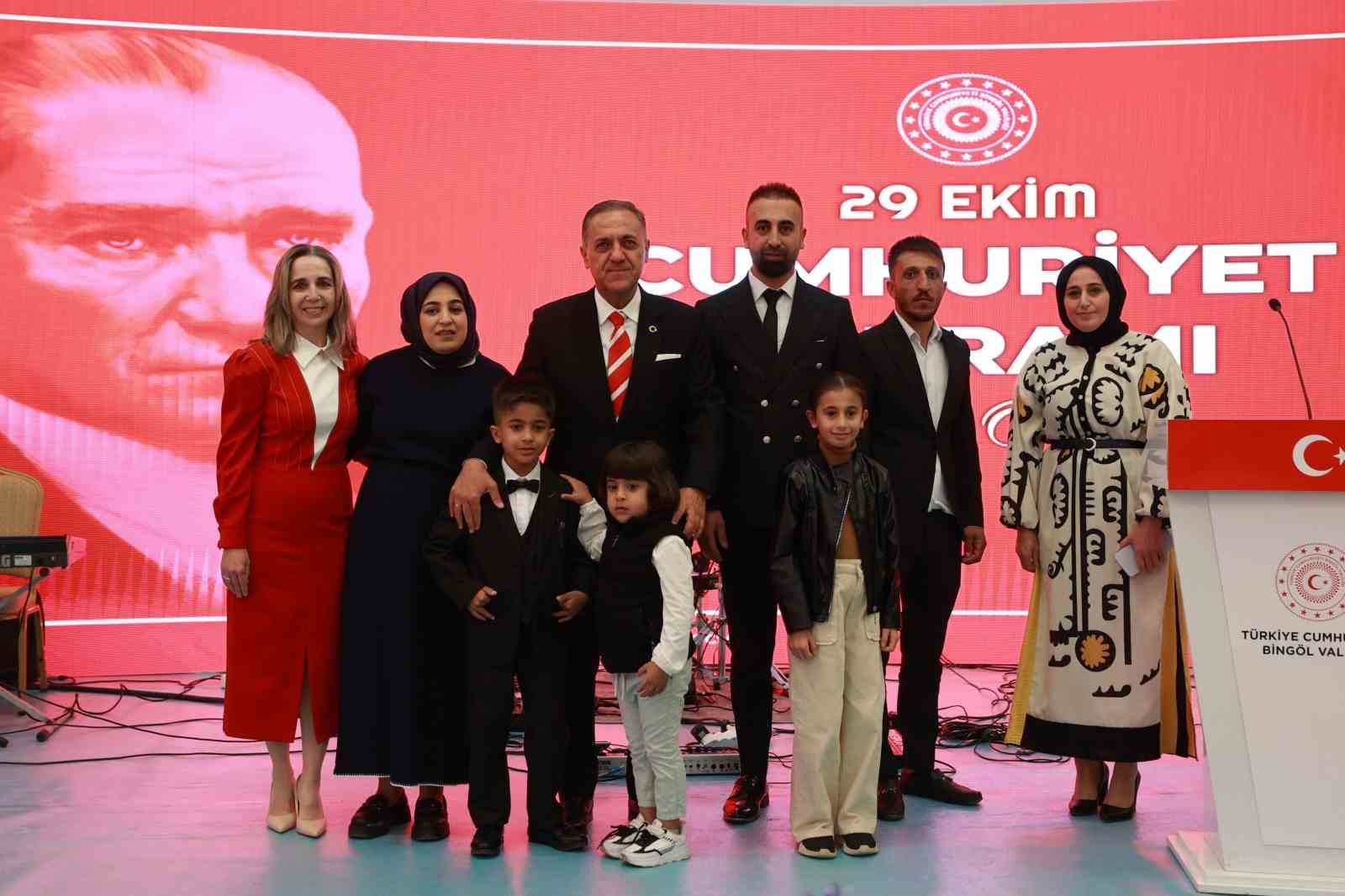 Vali Usta, minik Eymen’in eğitim masraflarını karşılayacak
