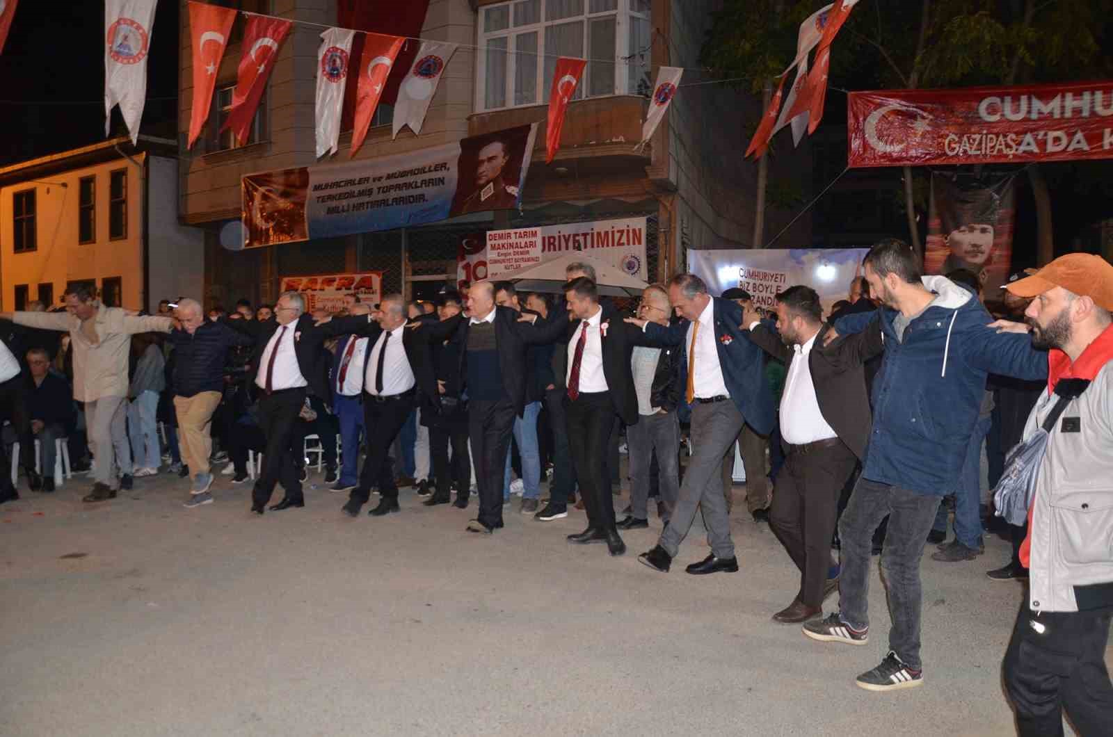 Cumhuriyet Bayramı’nı Rumeli havaları ile kutladılar
