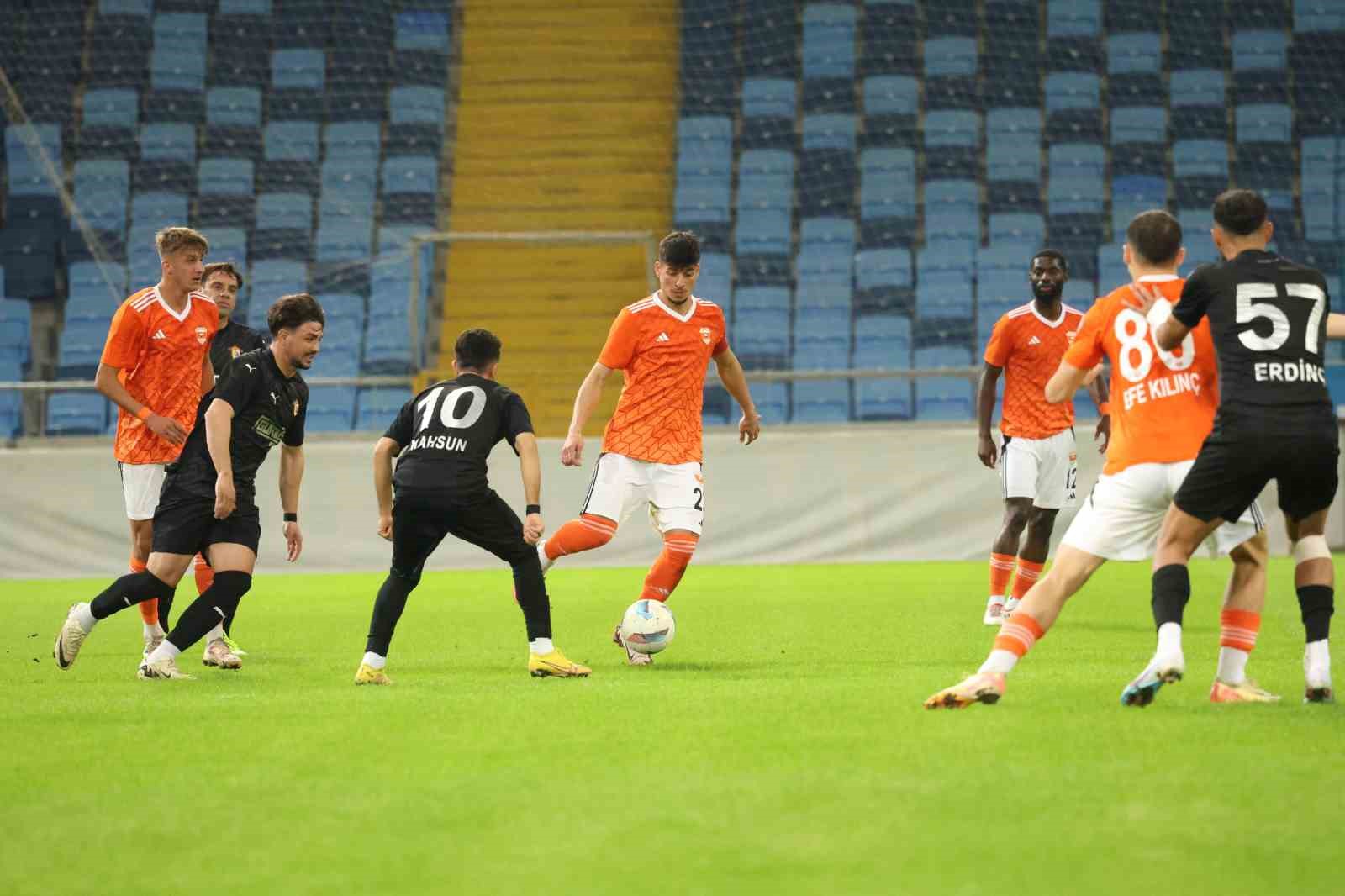 Ziraat Türkiye Kupası: Adanaspor: 1 - Çorluspor 1947: 2
