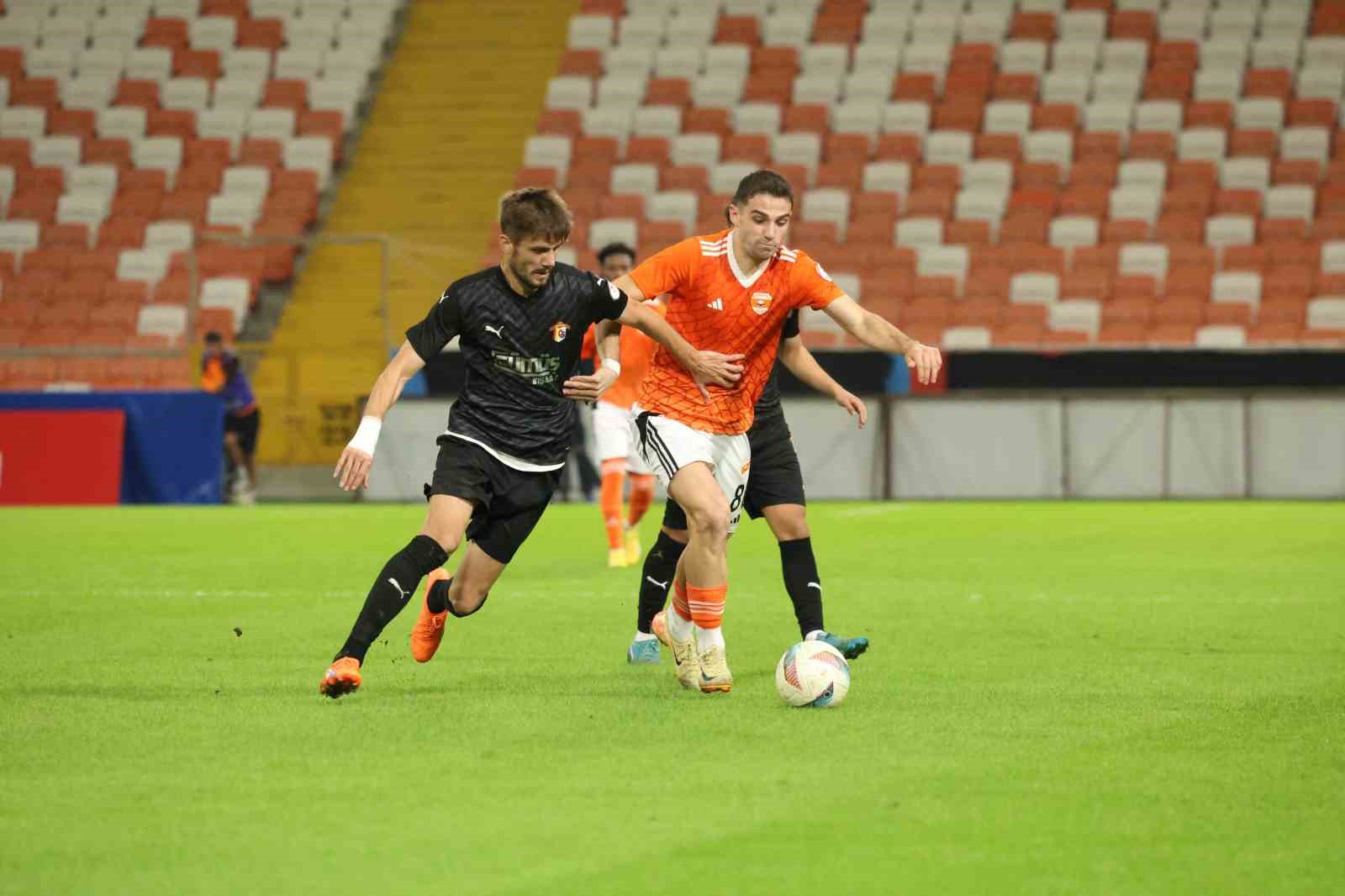 Ziraat Türkiye Kupası: Adanaspor: 1 - Çorluspor 1947: 2
