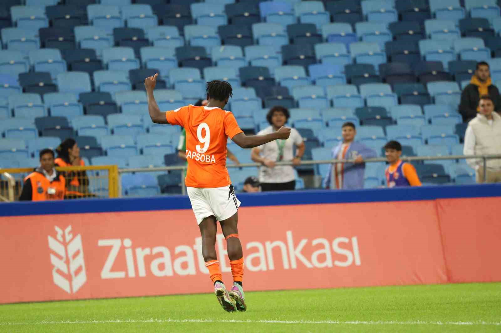 Ziraat Türkiye Kupası: Adanaspor: 1 - Çorluspor 1947: 2
