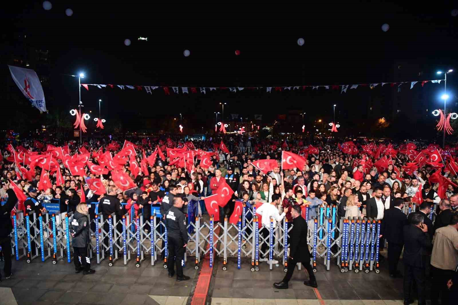 Sancaktepe’de 29 Ekim Cumhuriyet’in 101’inci yılı coşkuyla kutlandı
