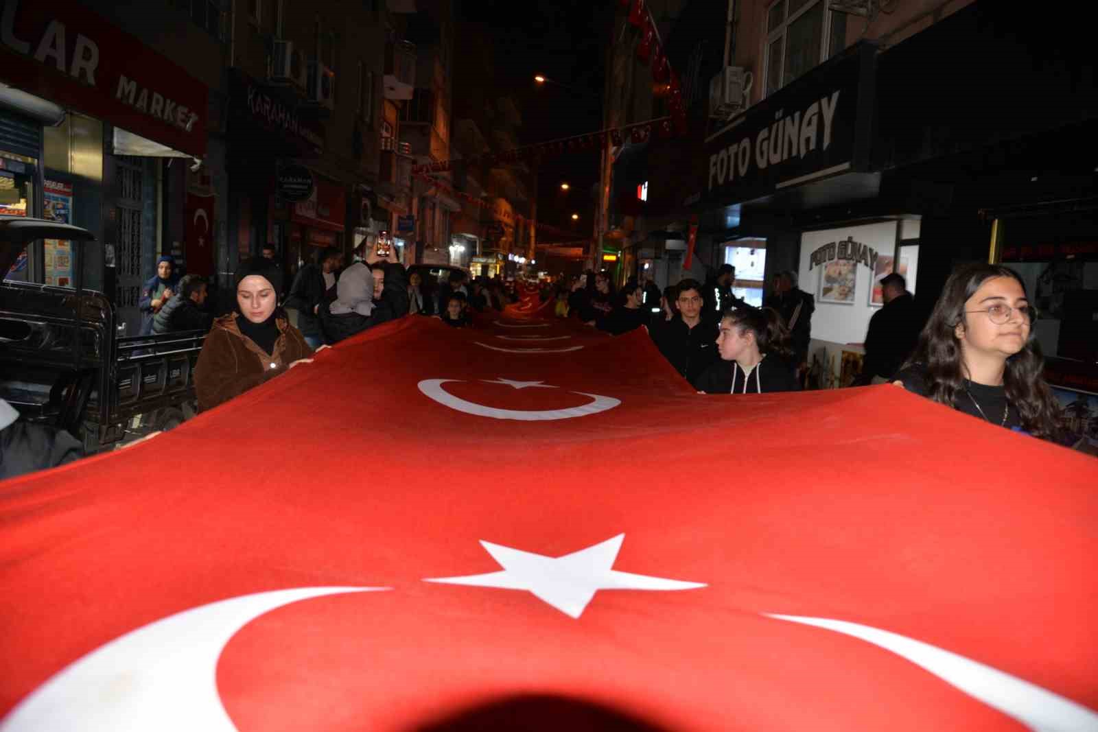 Sinop’ta fener alayı
