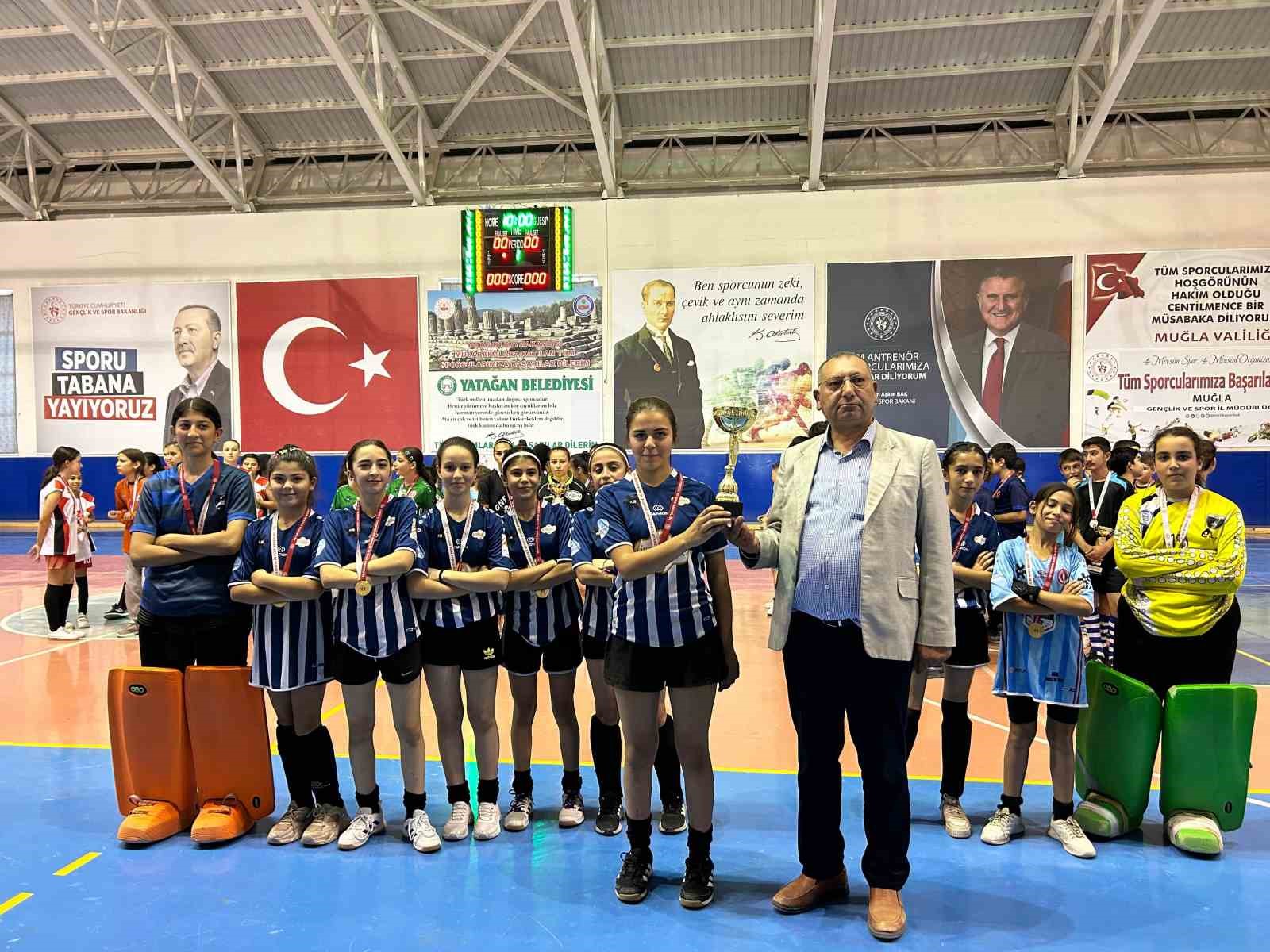 Yatağan’da U16 Hokey Muğla il birinciliği müsabakaları gerçekleştirildi
