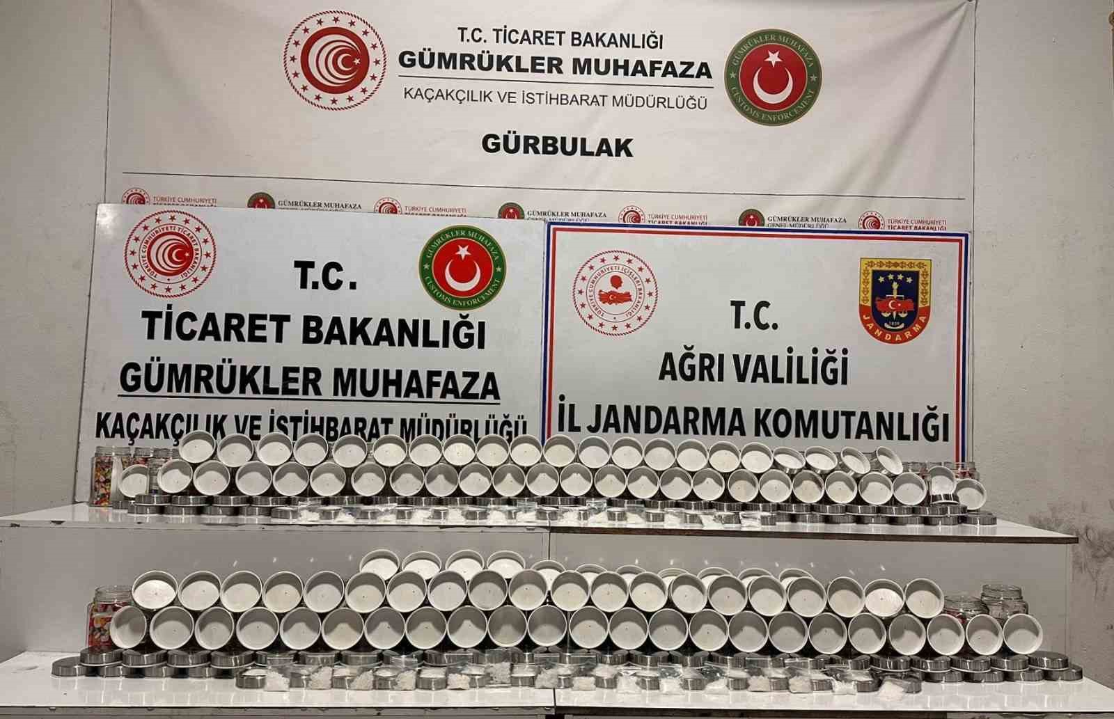 Ağrı’da 170 kilo sıvı metamfetamin ele geçirildi
