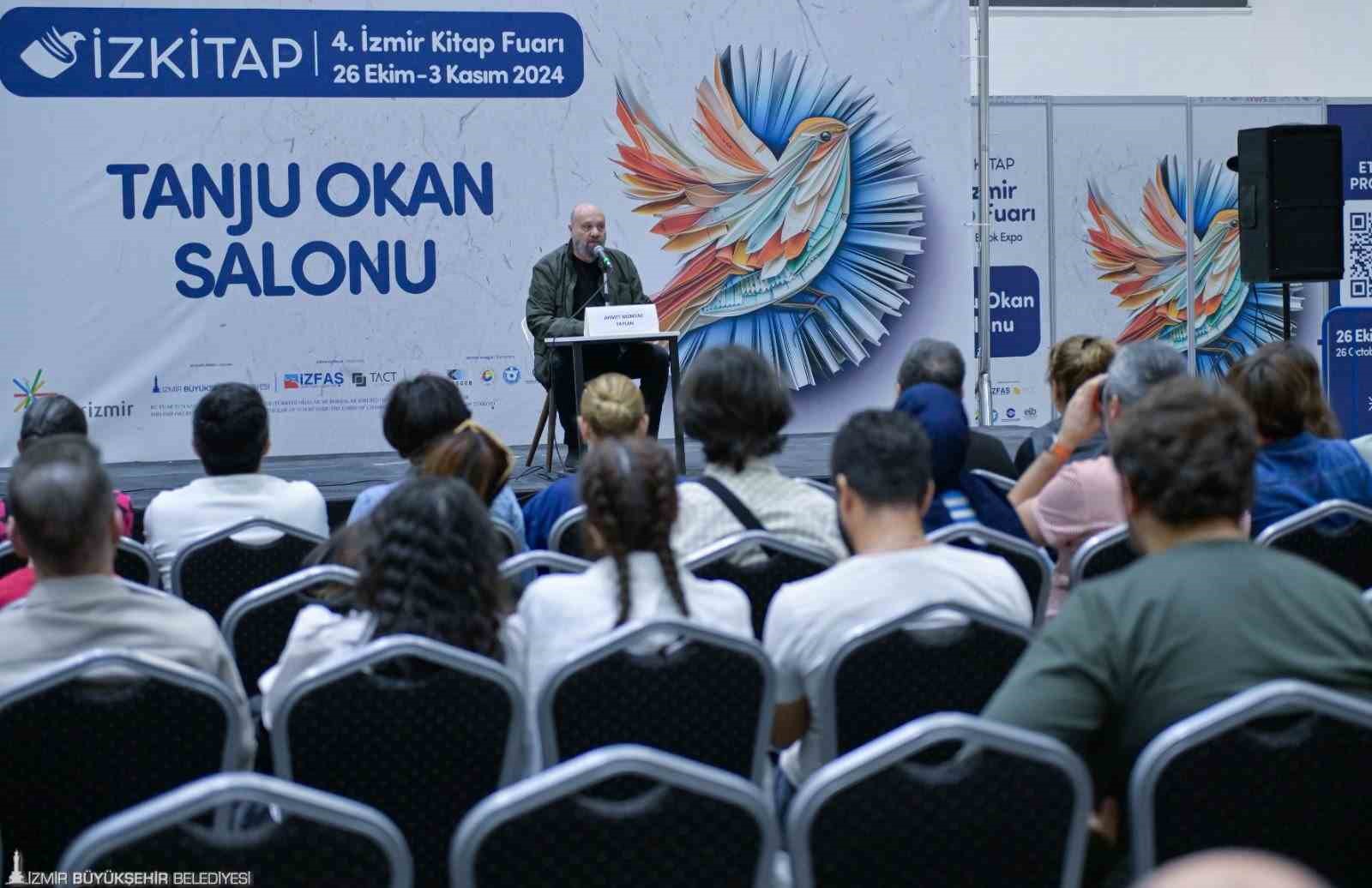 İZKİTAP okurları yazarlarla buluşturmaya devam ediyor
